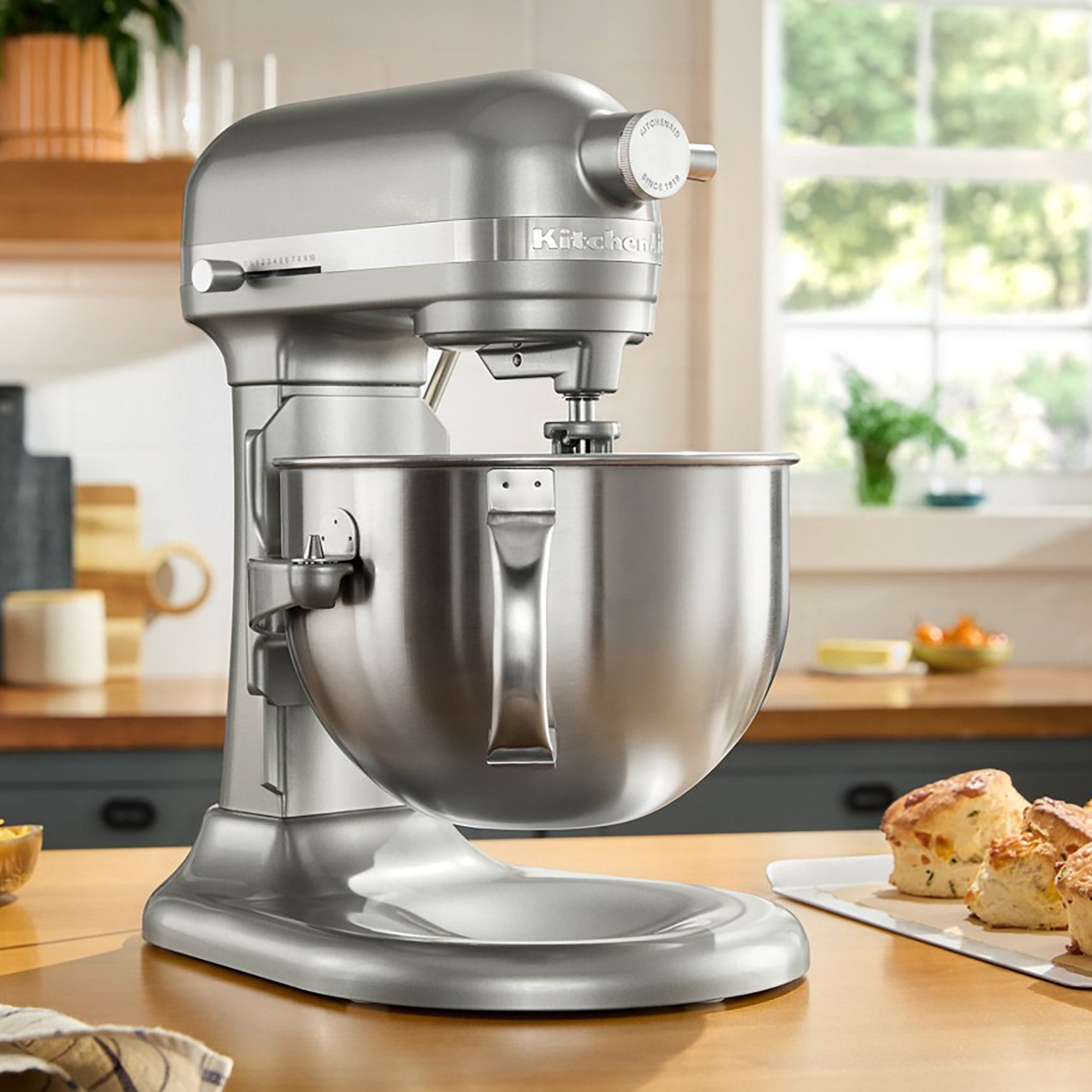 KitchenAid 6 Quart Bowl-Lift Stand Mixer