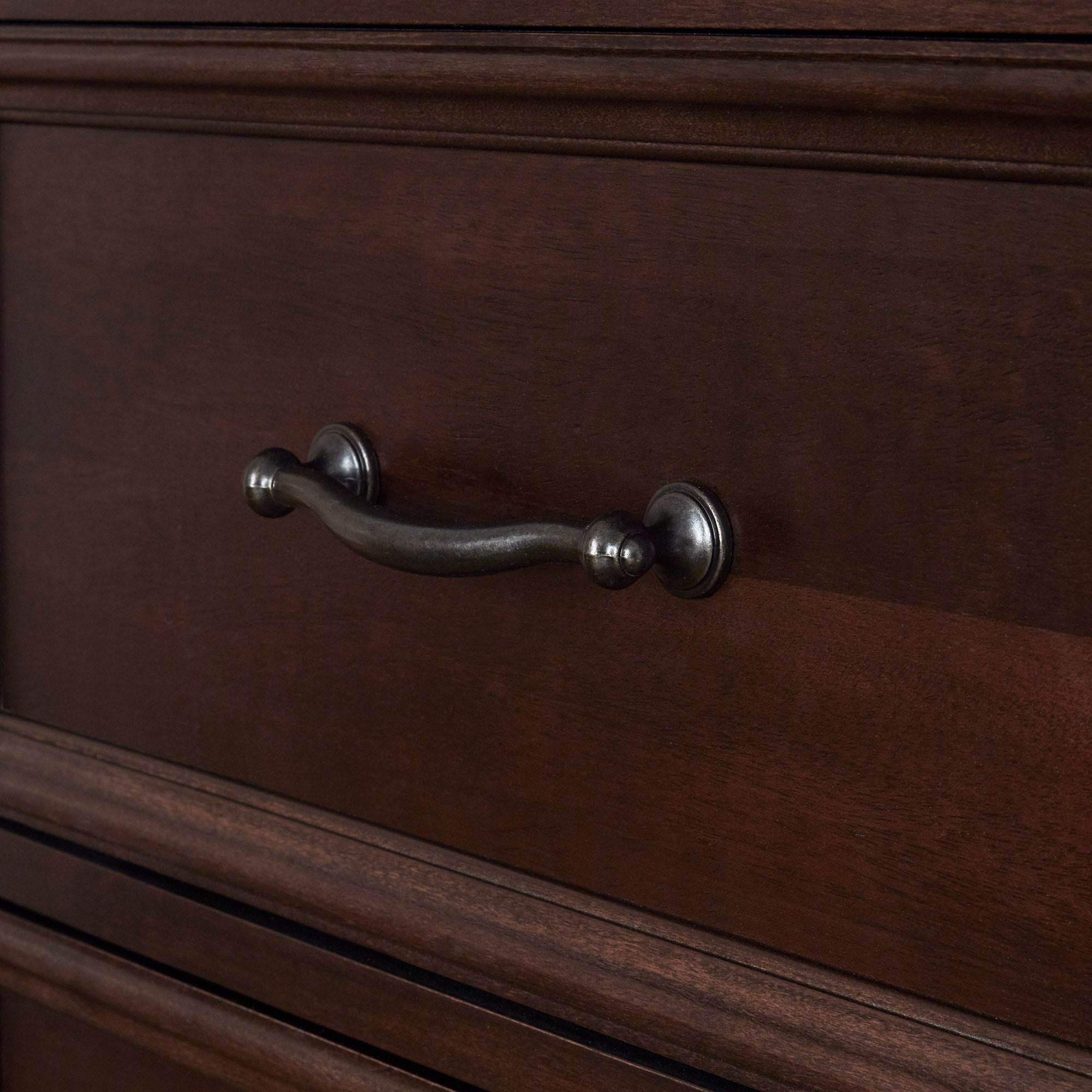 Fergus Gentleman’s Chest