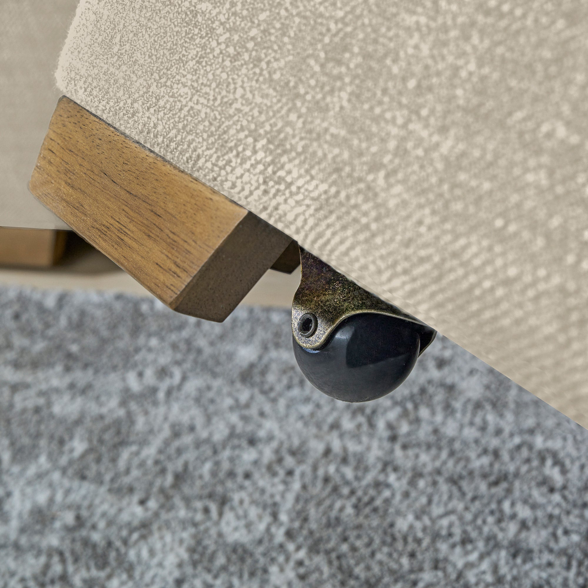Zealand Sofa Table and 2 Ottomans
