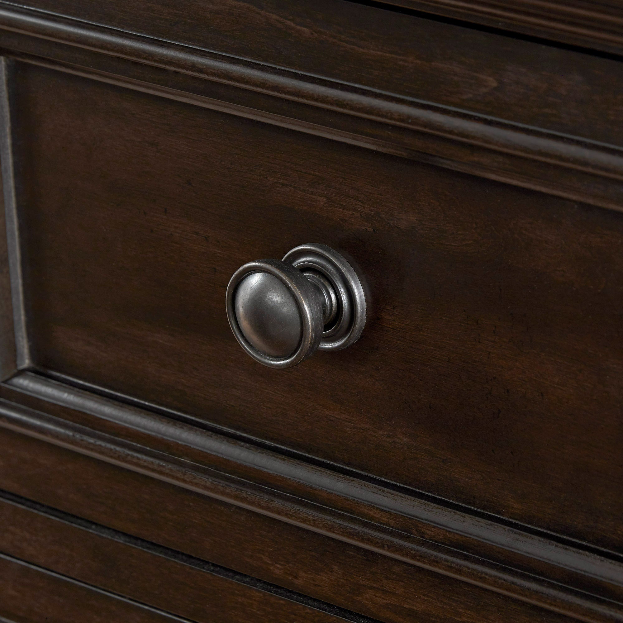 Nikos Gentleman's Chest