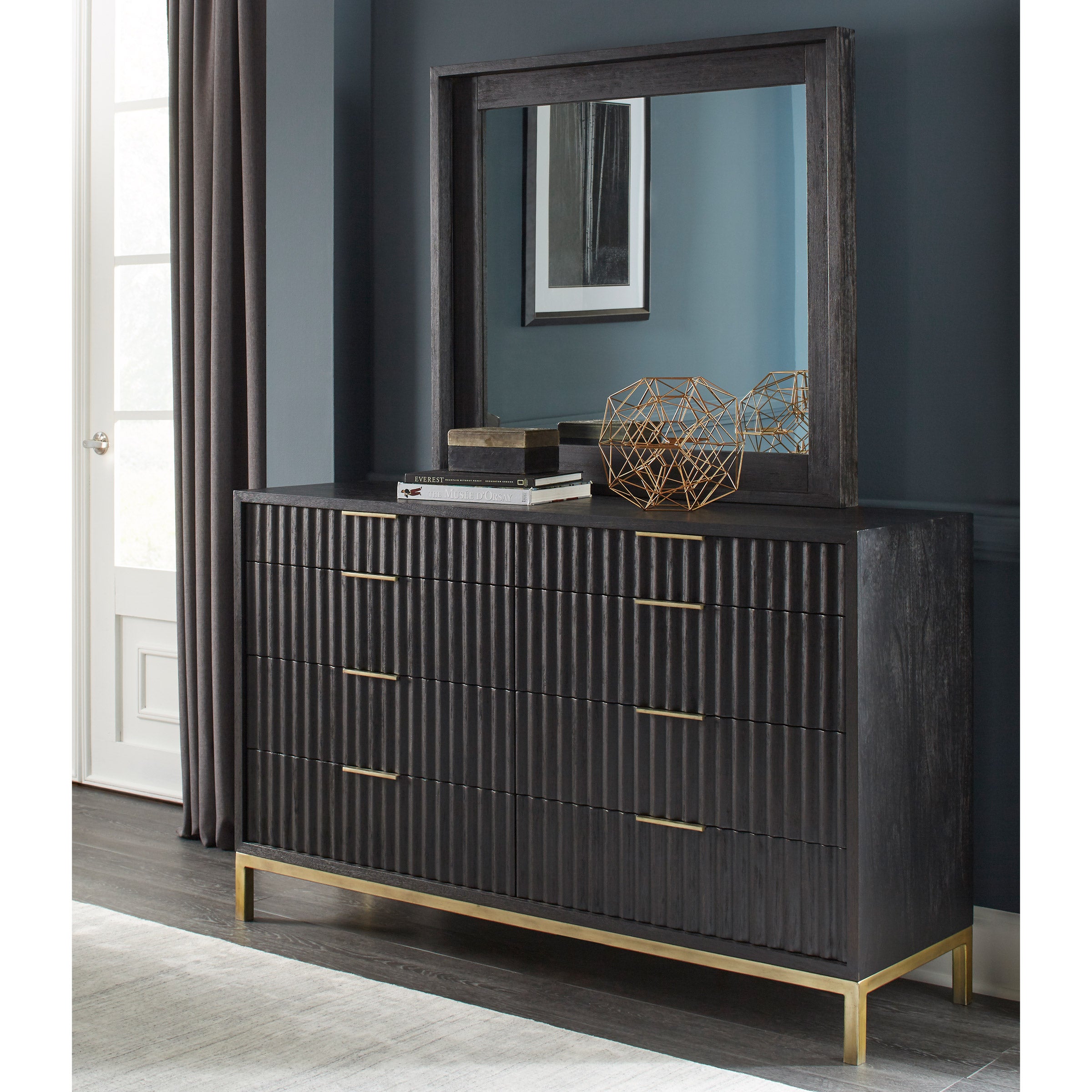 Bostiri Queen Bedroom Collection