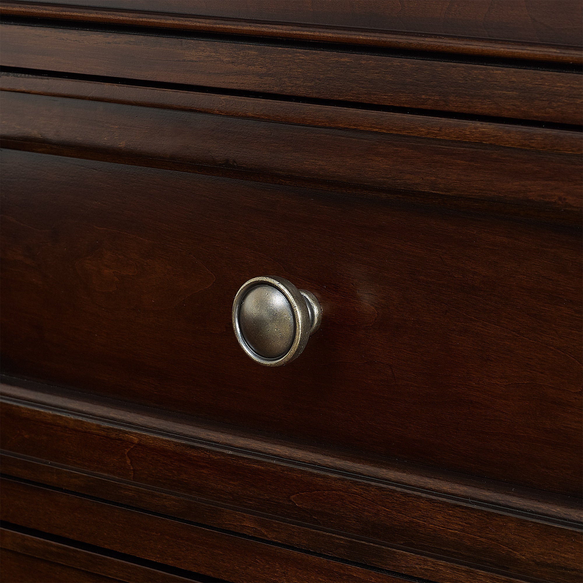 Bridgeport Gentleman's Chest