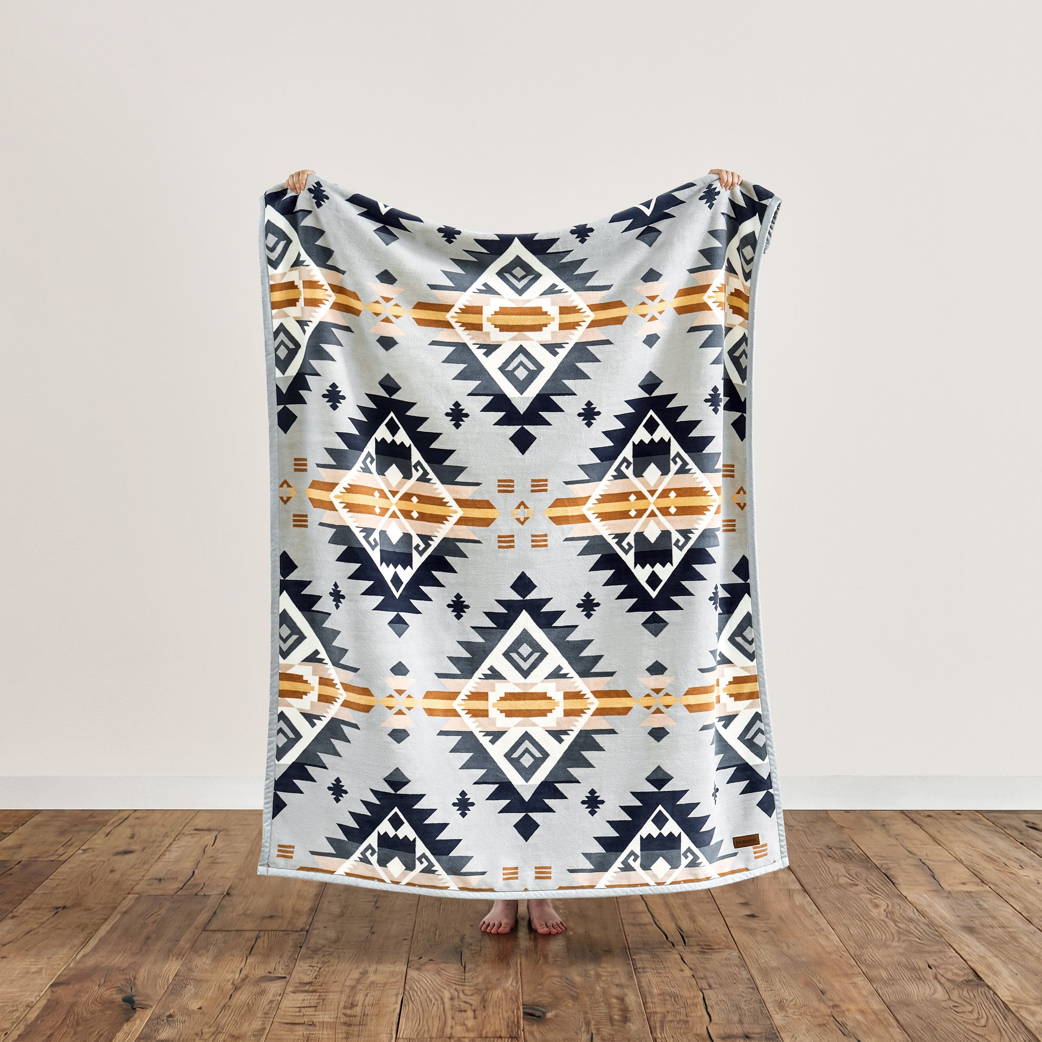 Pendleton Reversible Plush Throw