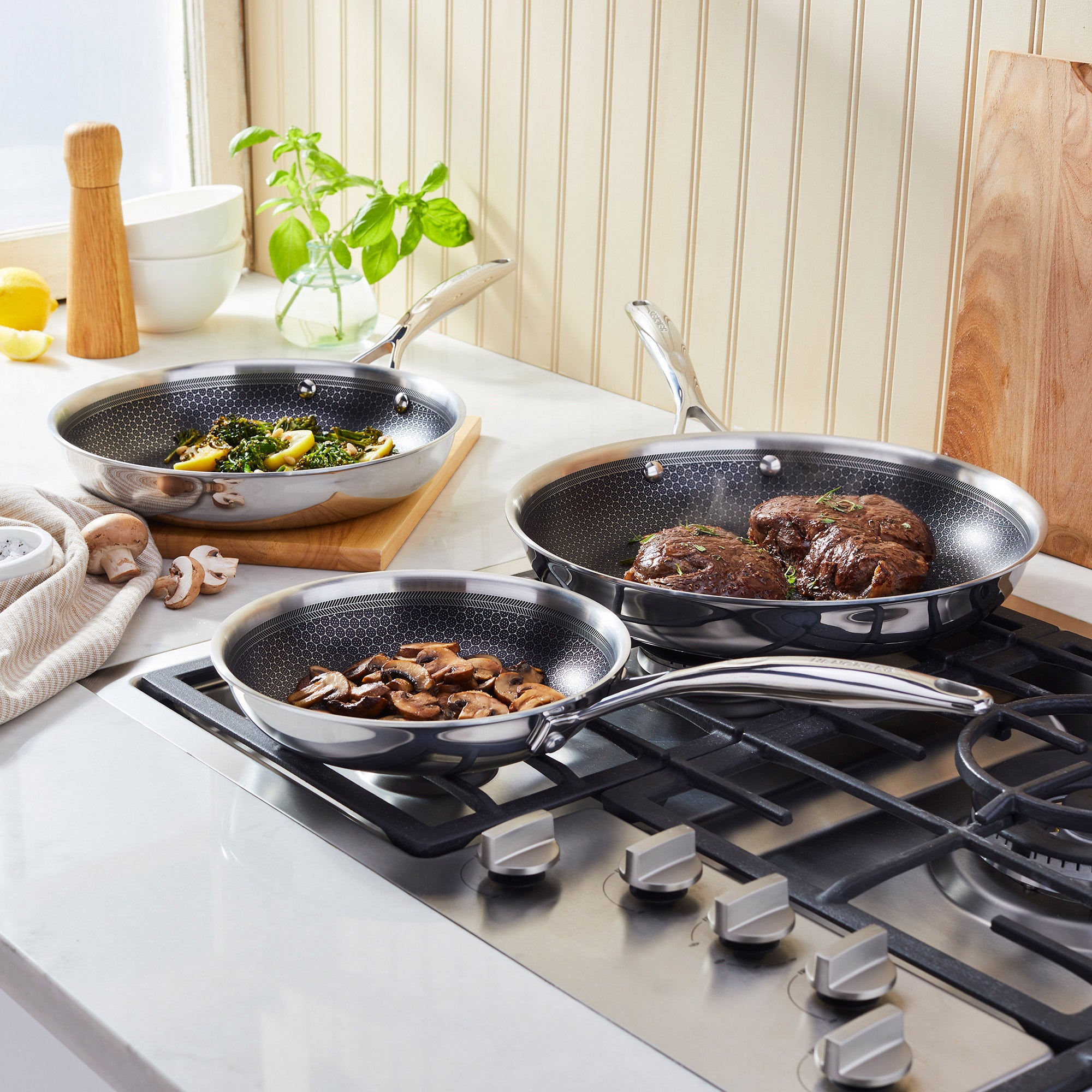 Henckels Paradigm 3-Piece Skillet Set