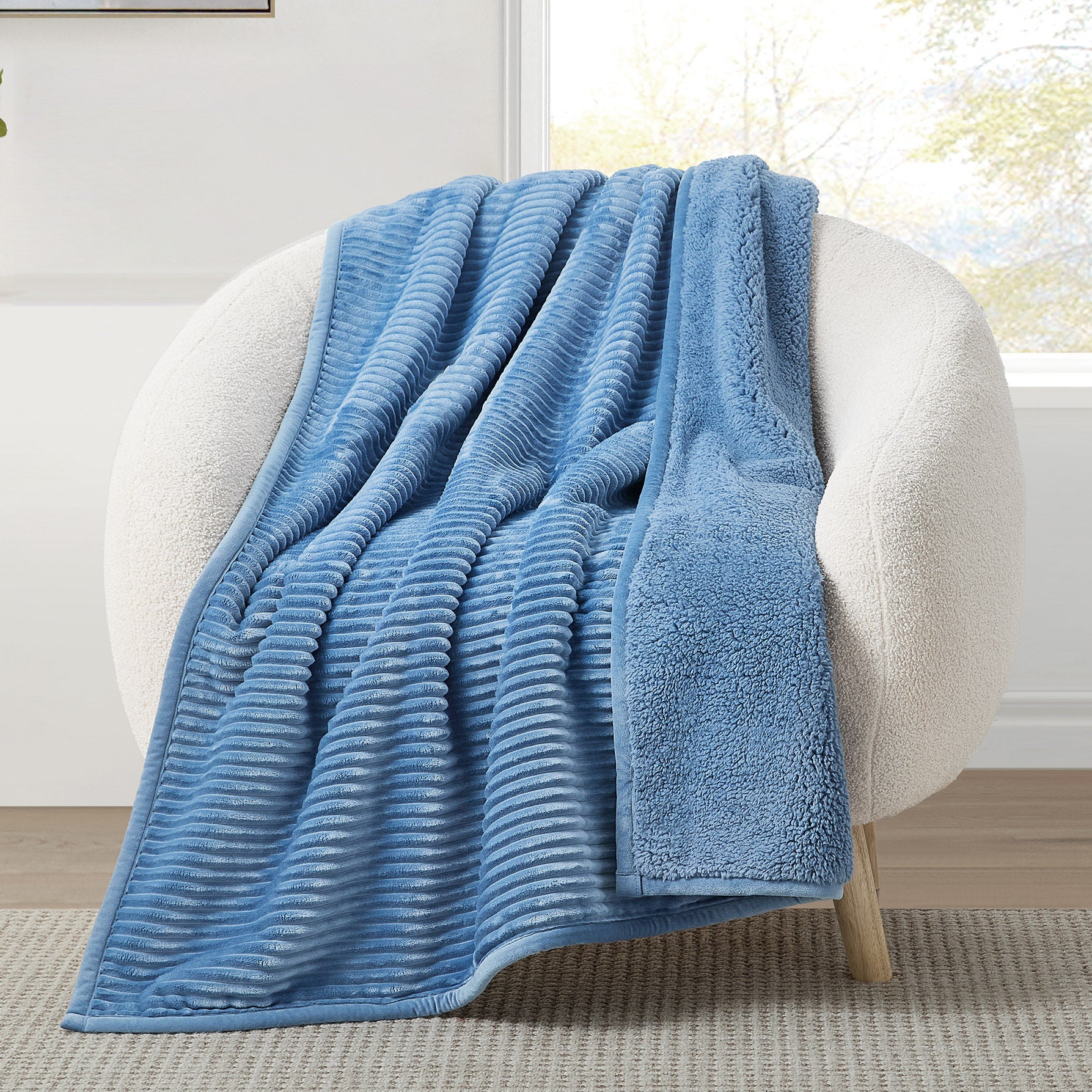 Tiana Throw