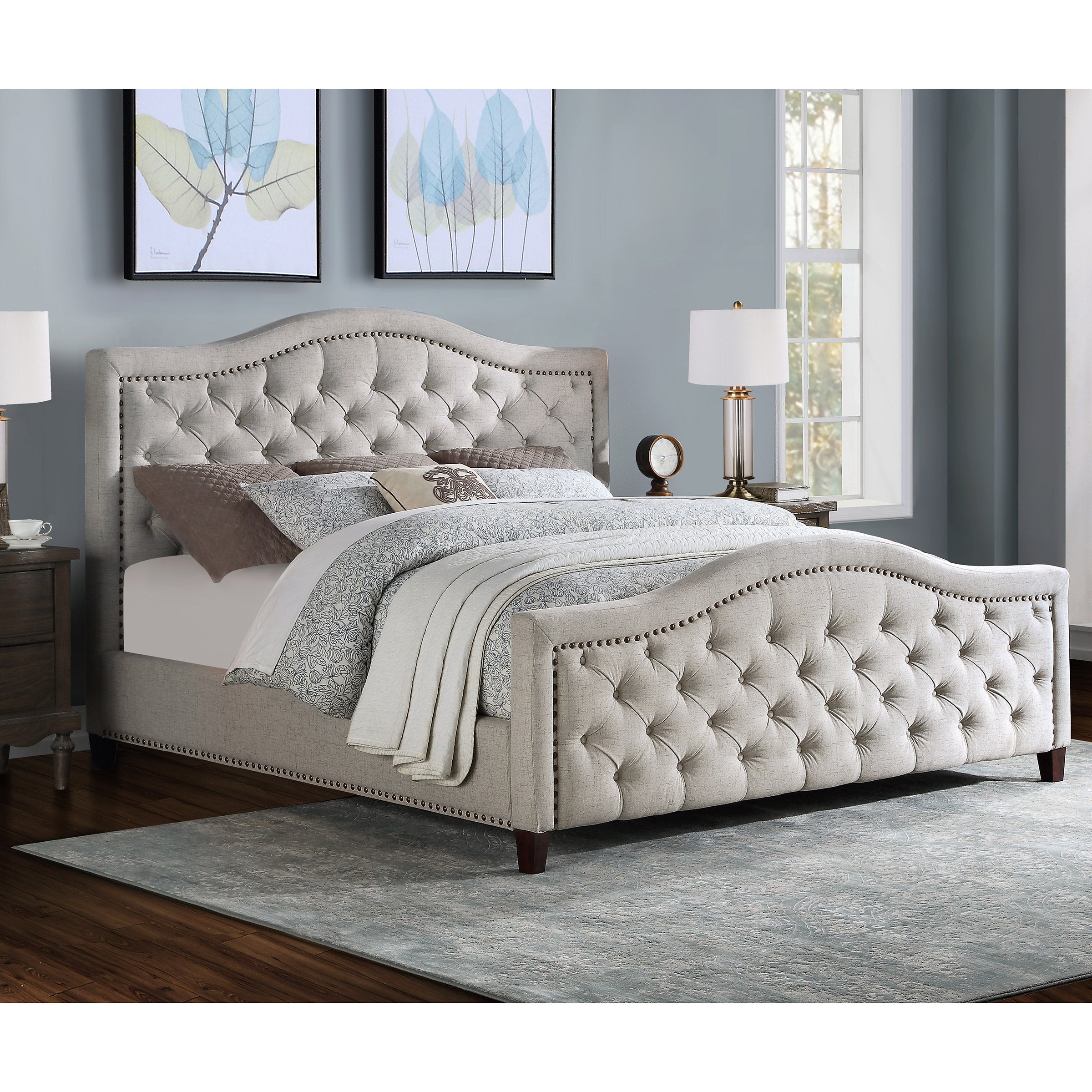 Pulaski Button Tufted Upholstered Queen Bed