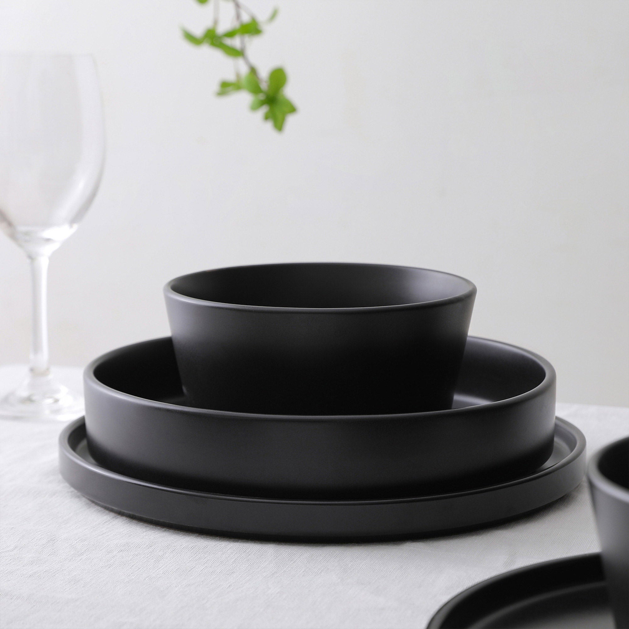 Stone + Lain Celina 24-piece Dinnerware Set