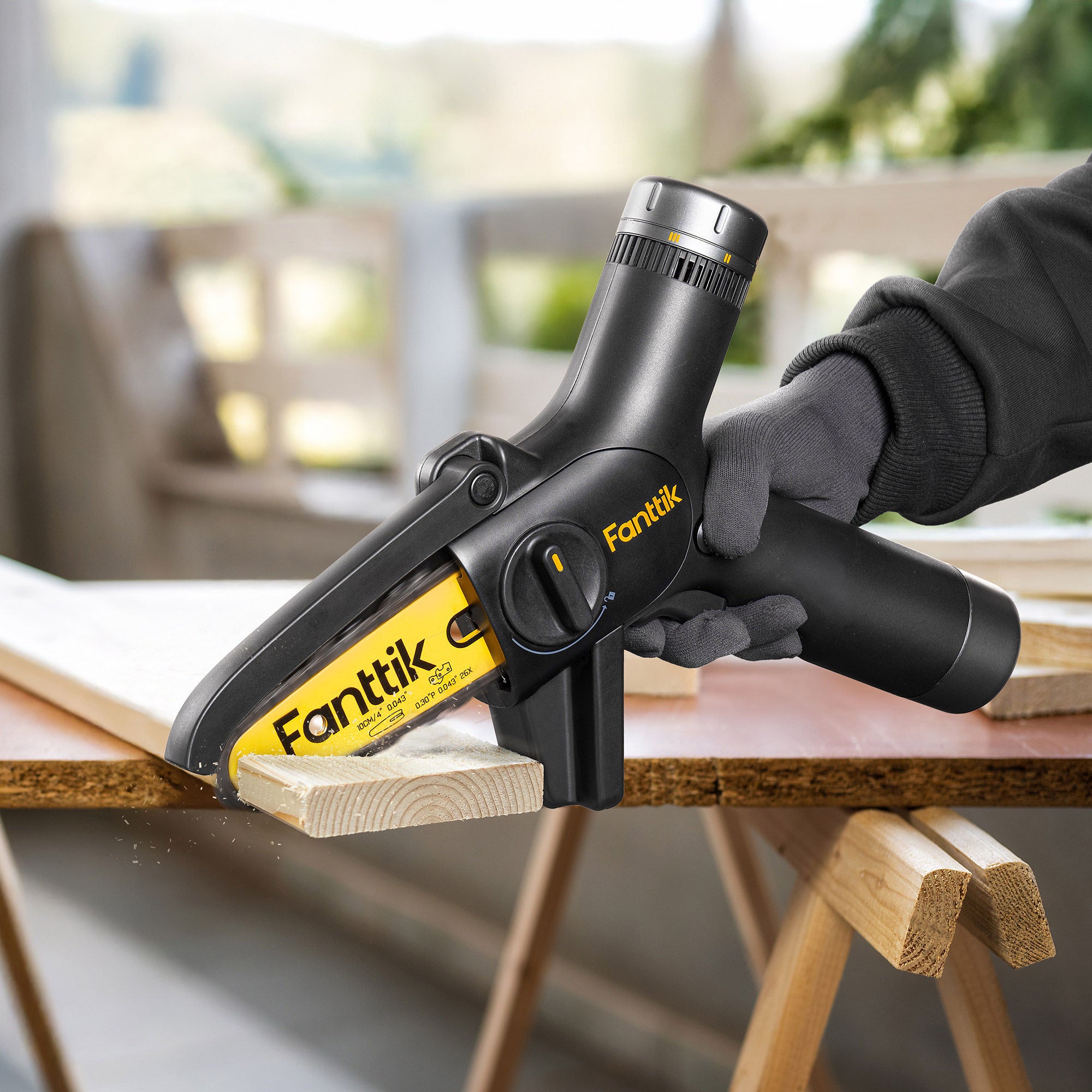 Fanttik W10 APEX 4" Mini Chainsaw