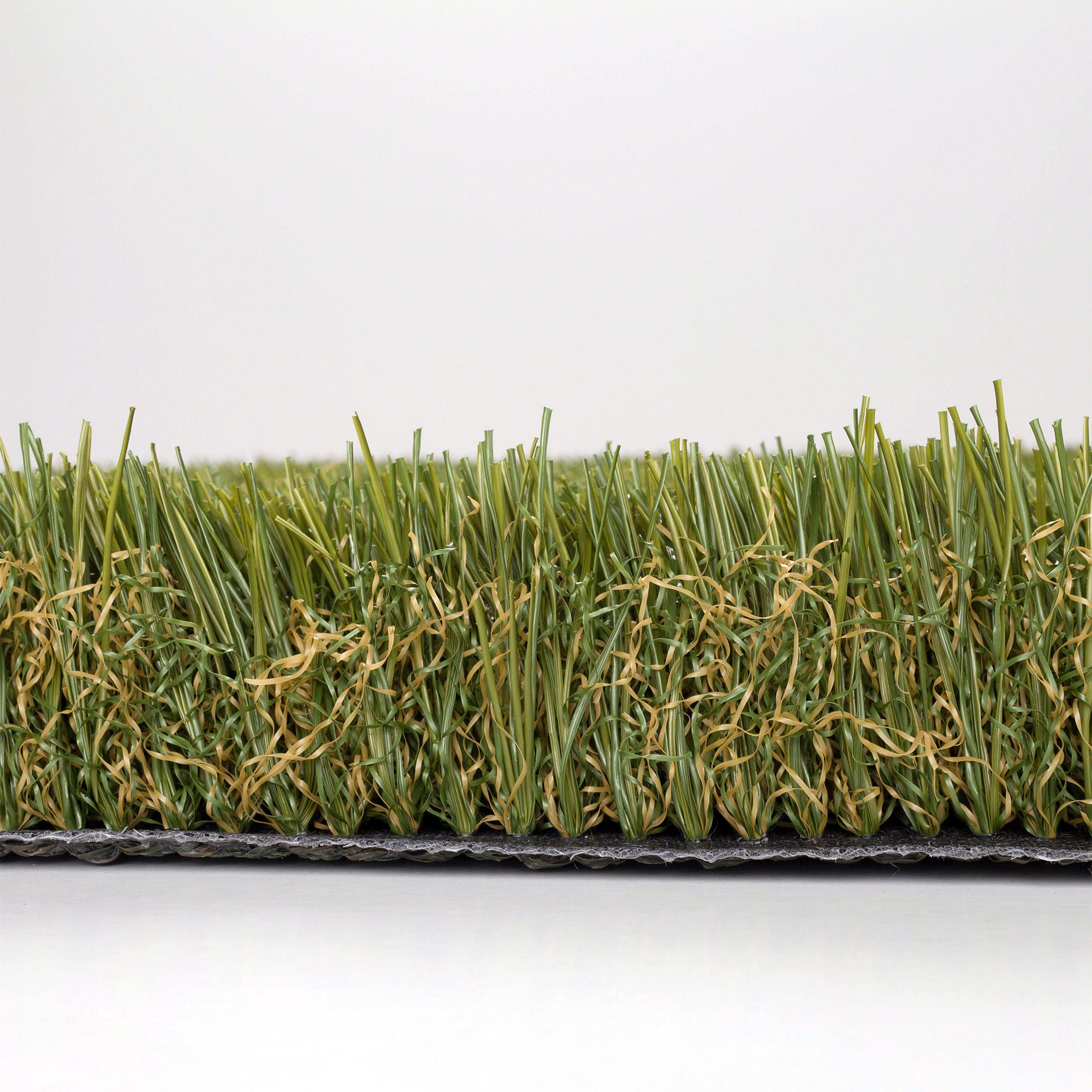 PreGra 80 oz Platinum Artificial Turf