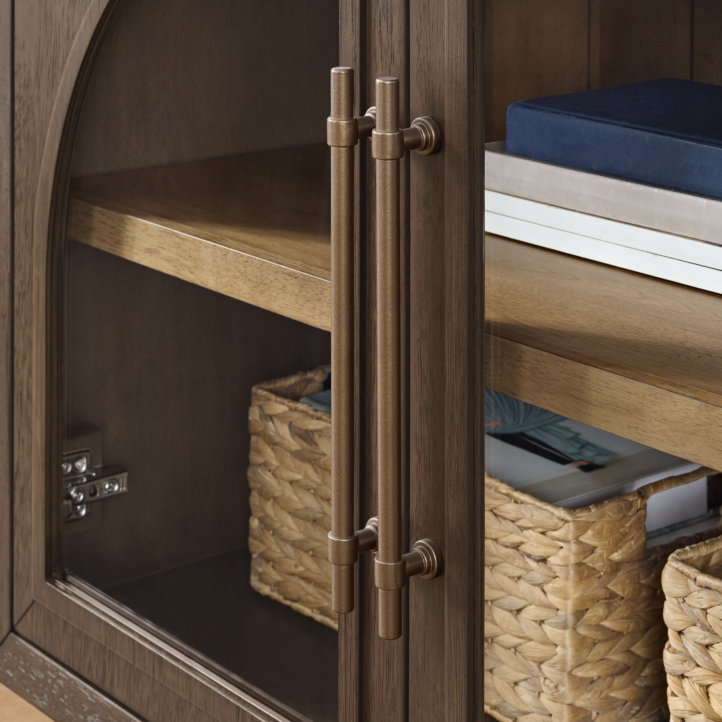 Broyhill Fairview 72” Accent Console