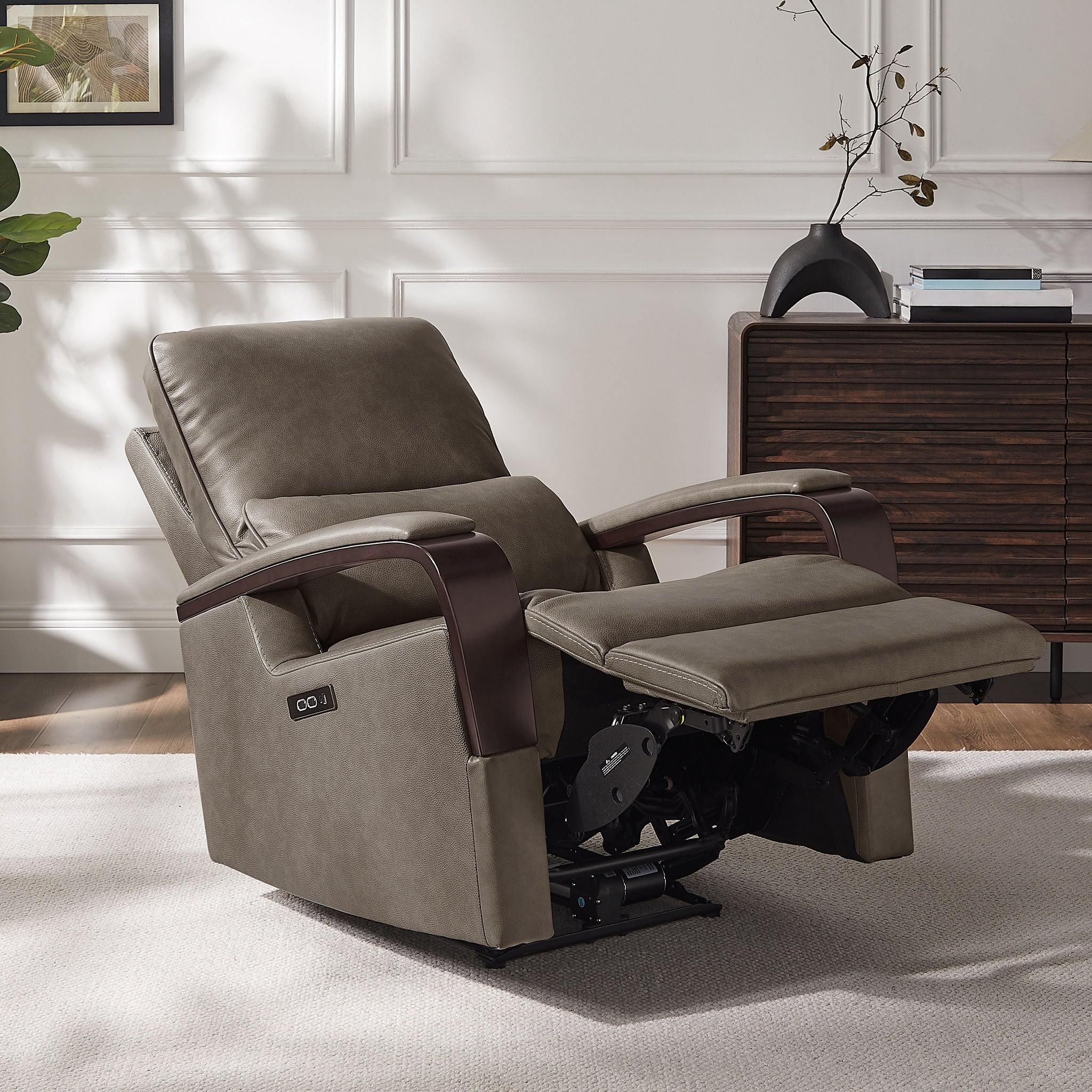 Shayne Leather Power Recliner with Power Headrest