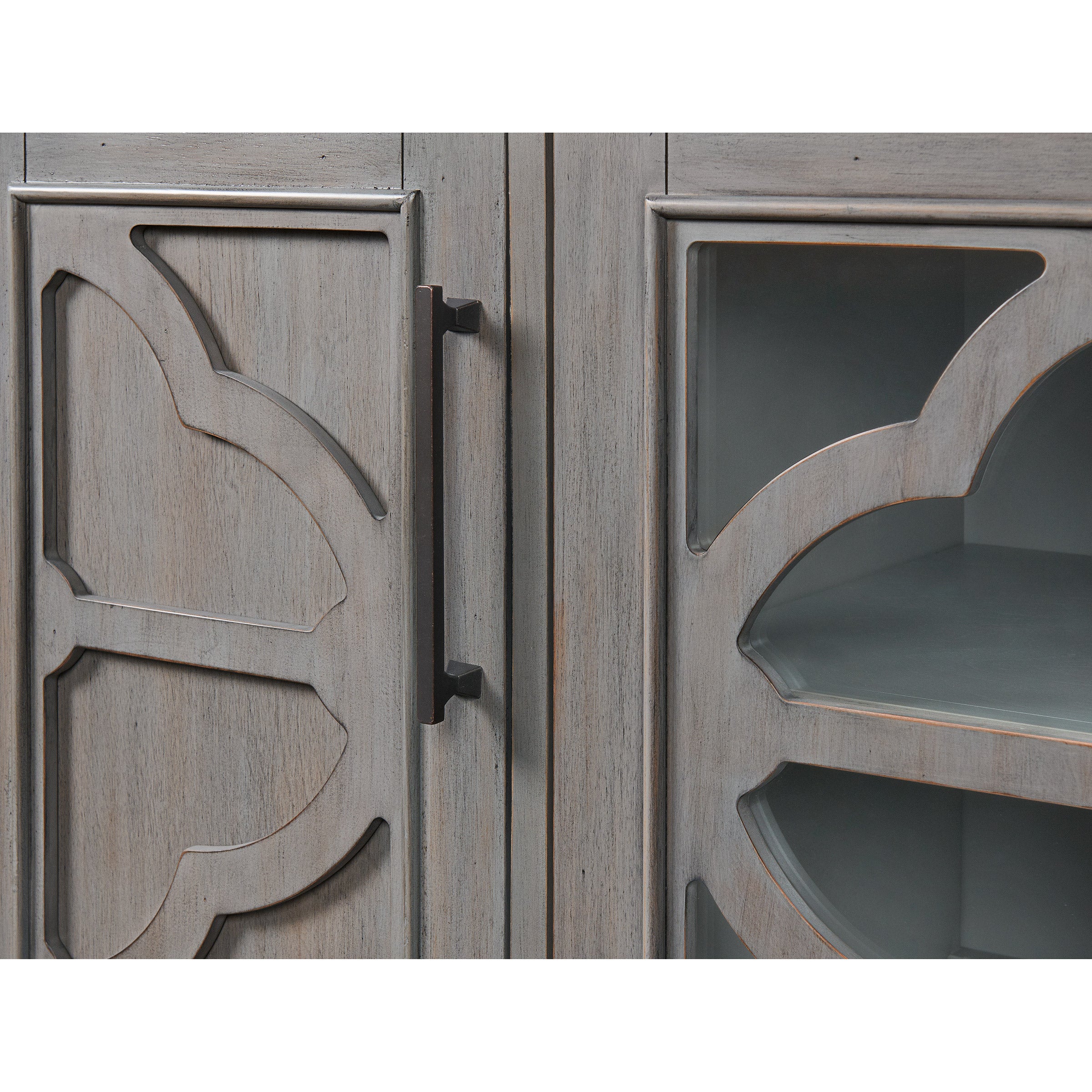 Tablero 70" Accent Cabinet
