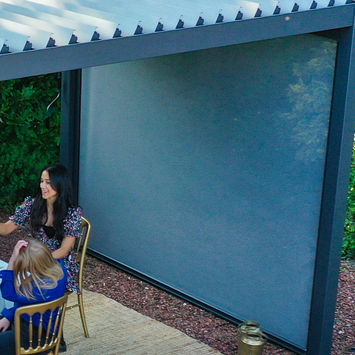 Mirador Adjustable Privacy Screen System