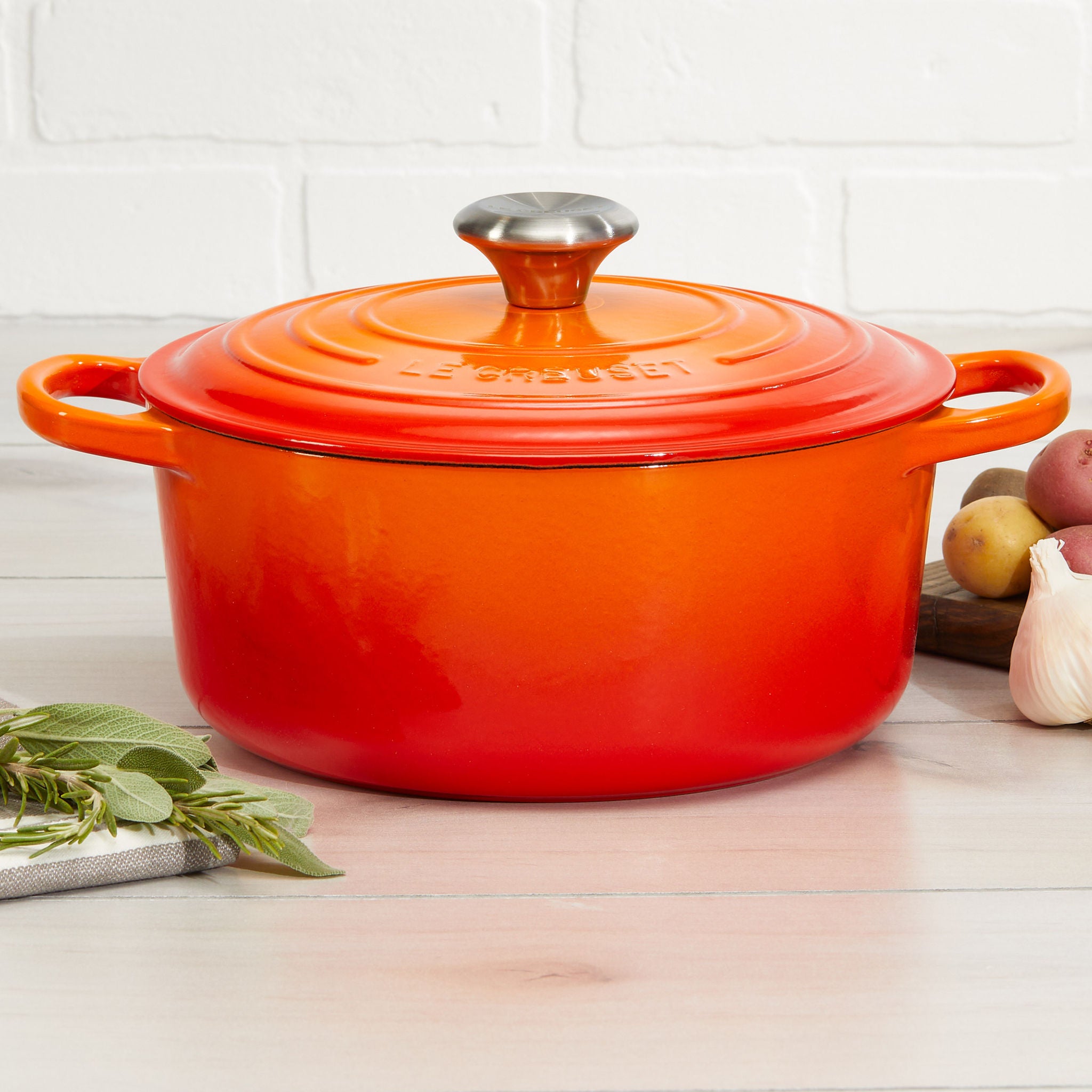 Le Creuset Round Dutch Oven 4.5 Quart