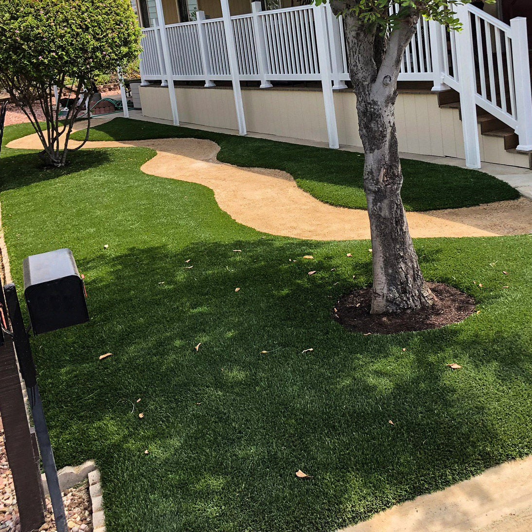 PreGra 80 oz Platinum Artificial Turf