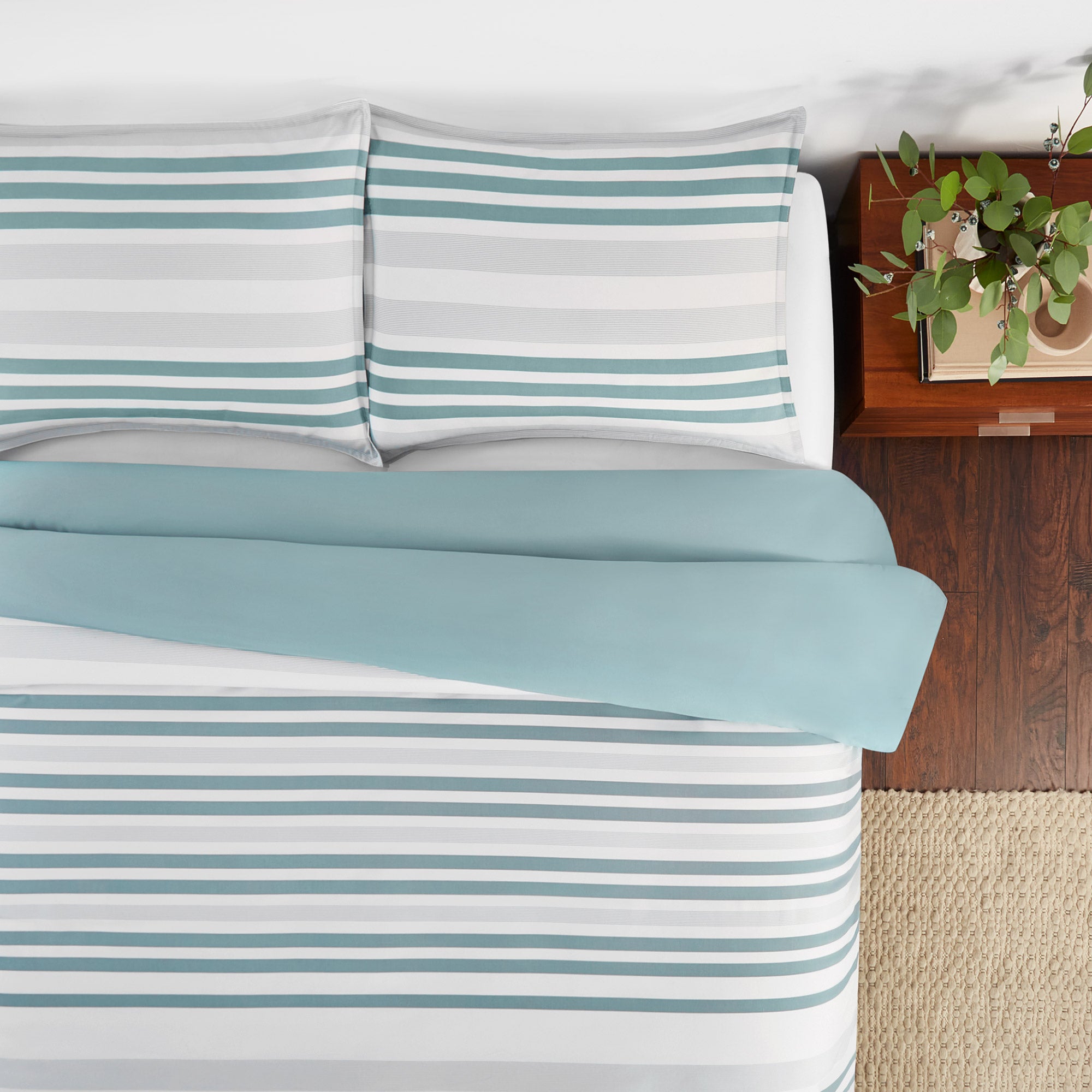 Thomasville Relaxed Comforter Set, Seamist Stripe