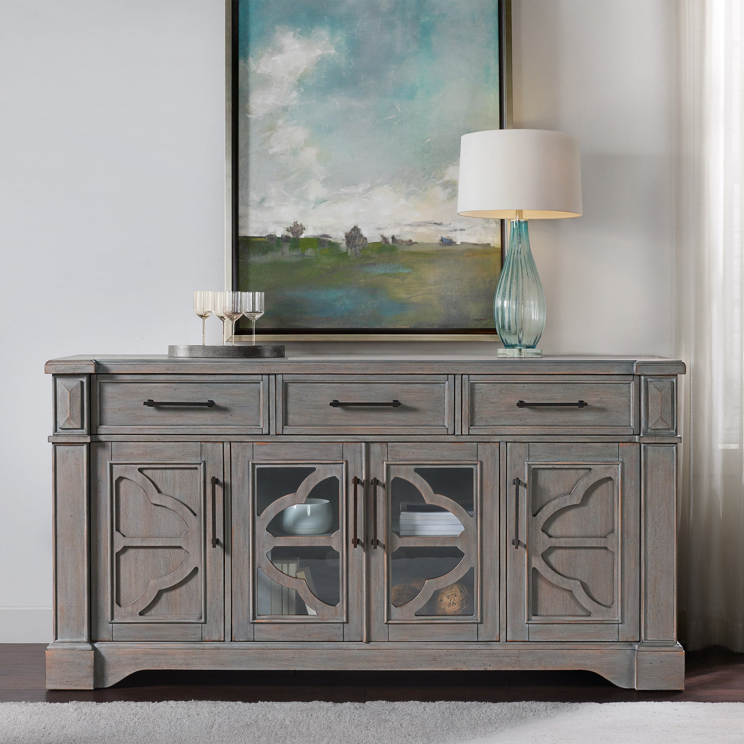 Tablero 70" Accent Cabinet