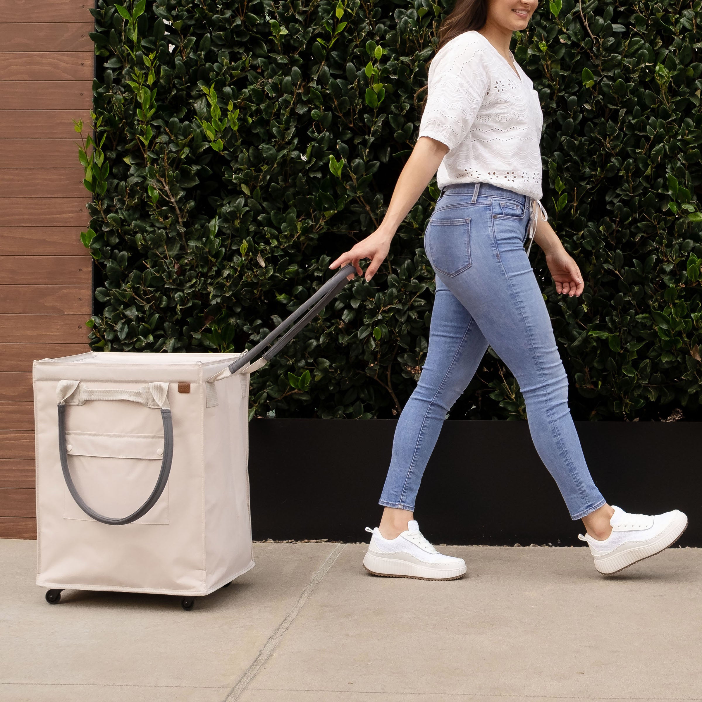 CleverMade Foldable Tote Bag on Wheels