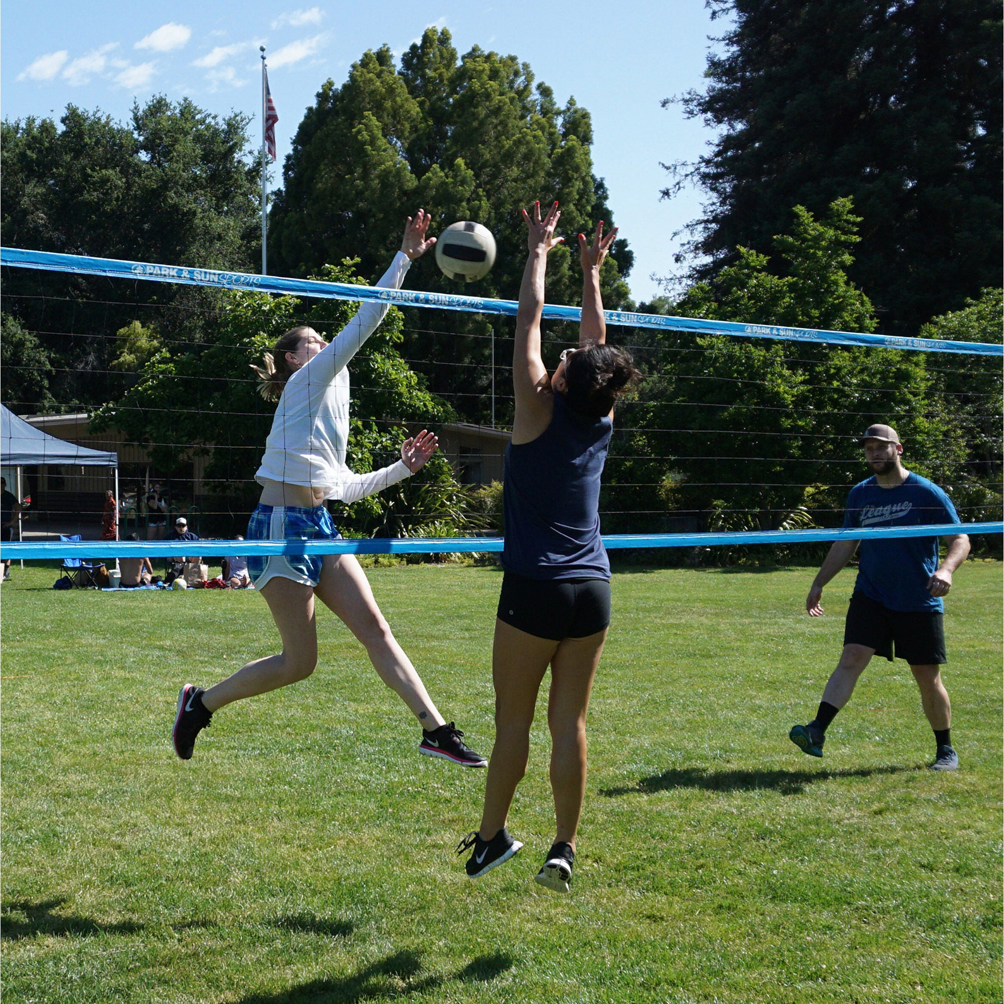 Park & Sun Pro Classic Volleyball Set