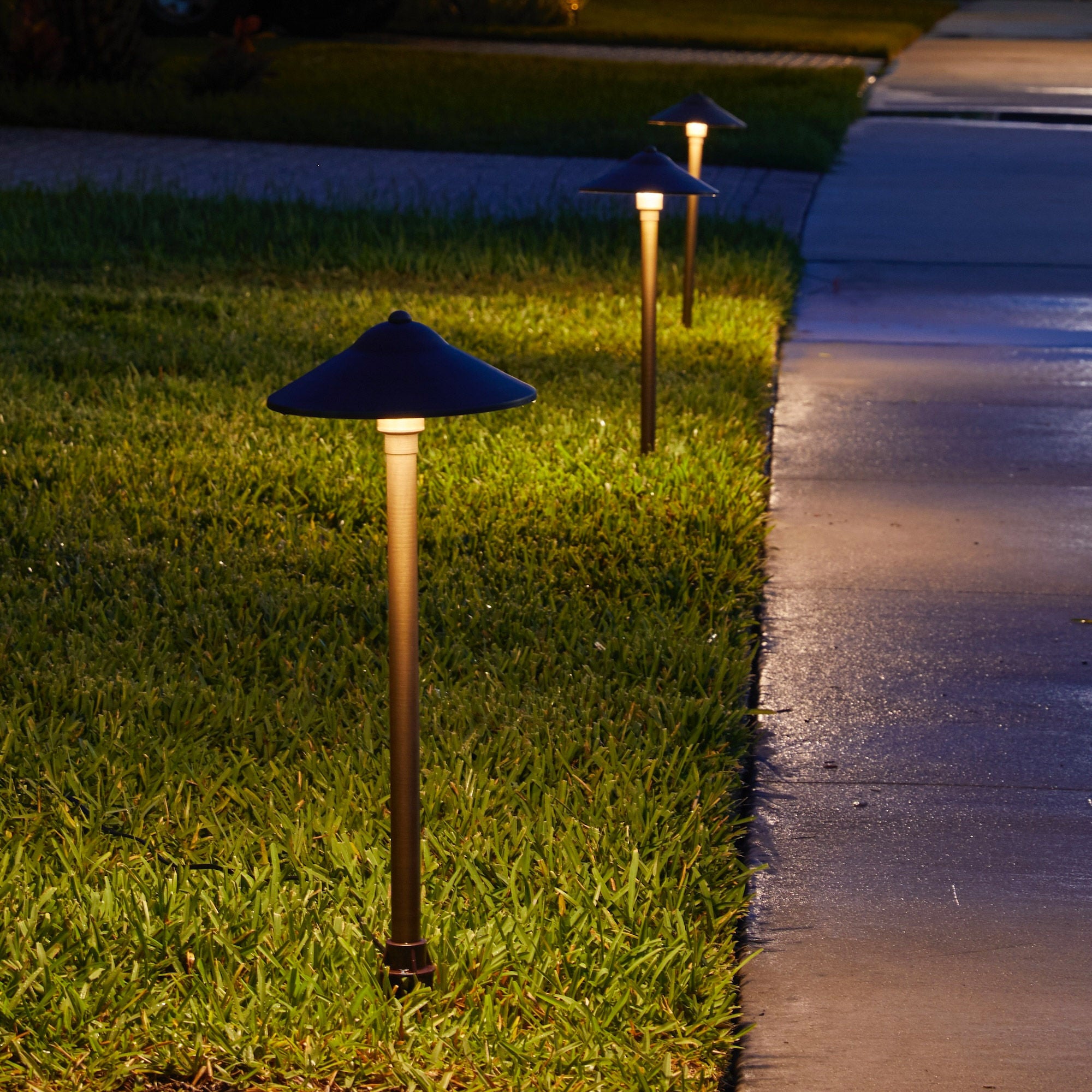 VOLT Low Voltage LED Outdoor Path Light 4-pack Expansion Kit