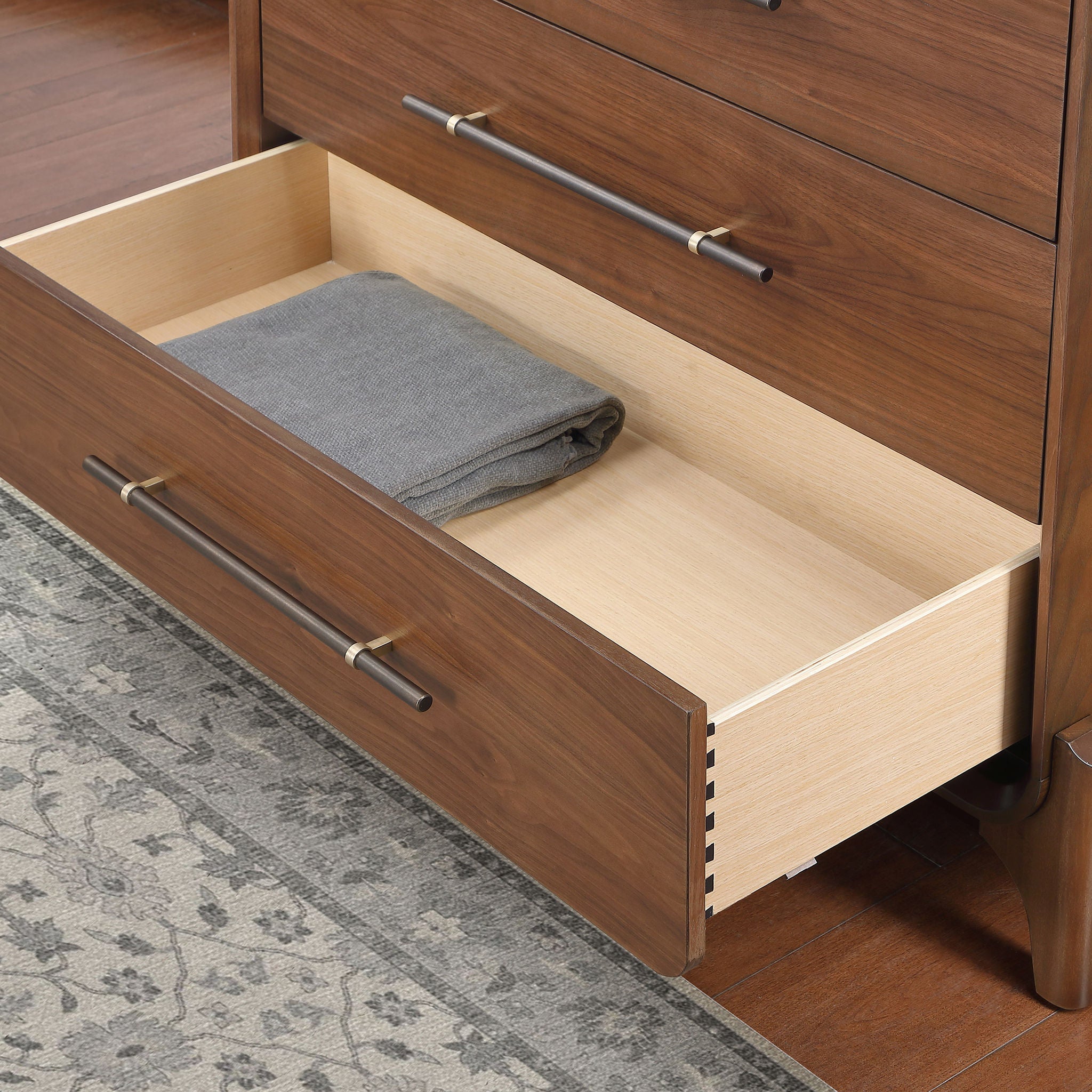 Rockford 5-Drawer Chest