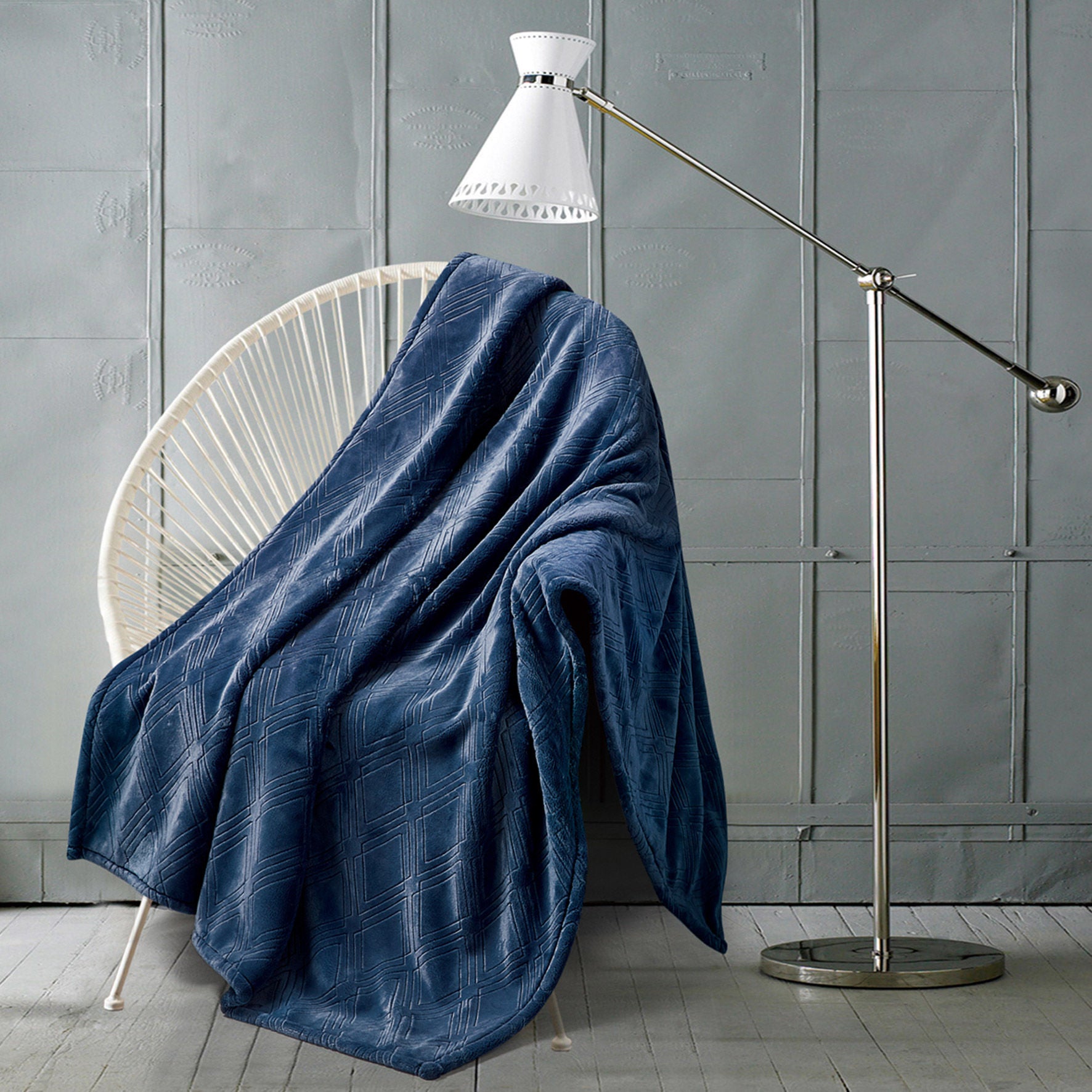 Monte & Jardin Ultra Plush Throw