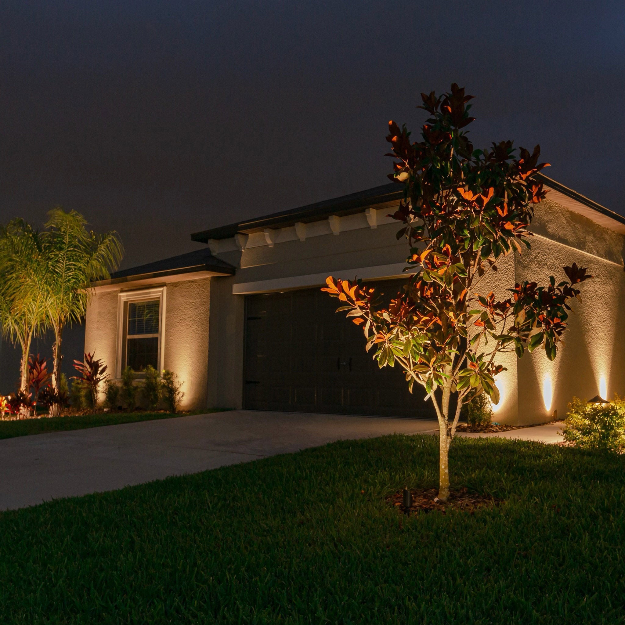 VOLT Landscape Lighting 9-piece Path & Area Light LED Starter Kit