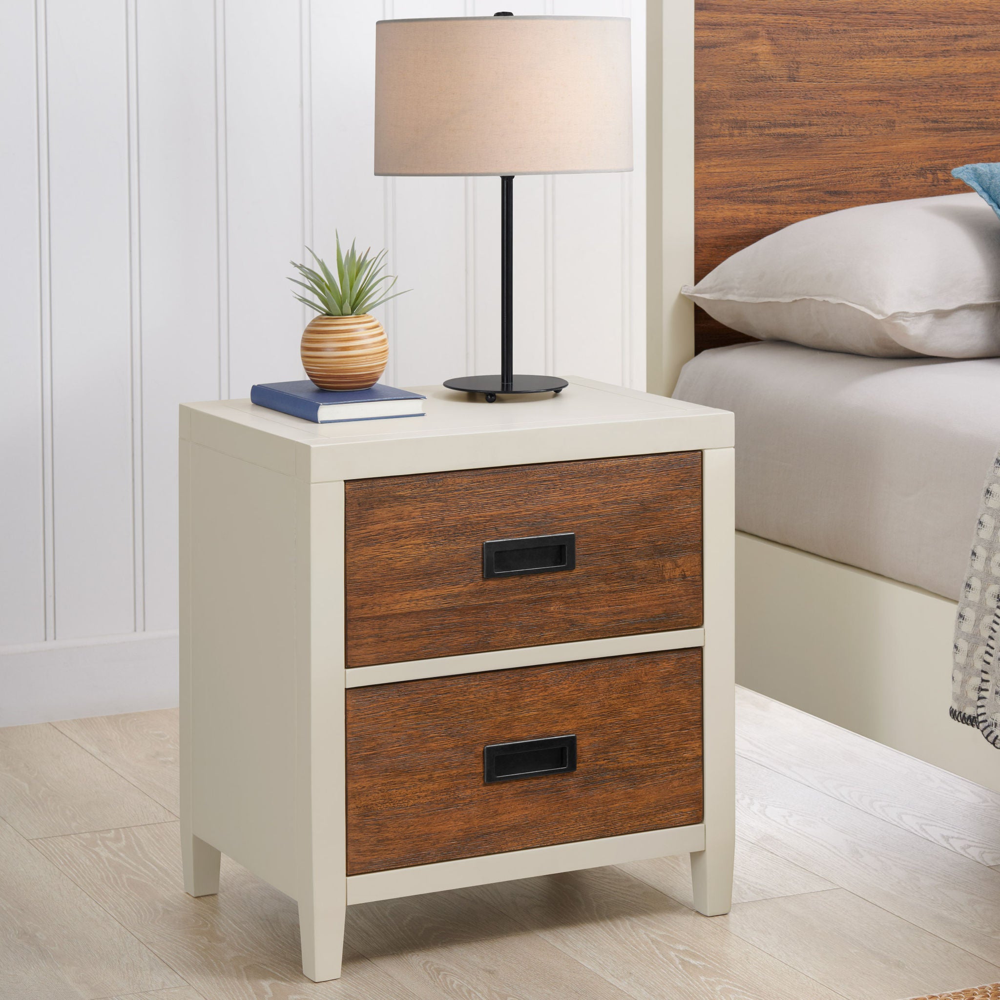Alpental Bedroom Collection