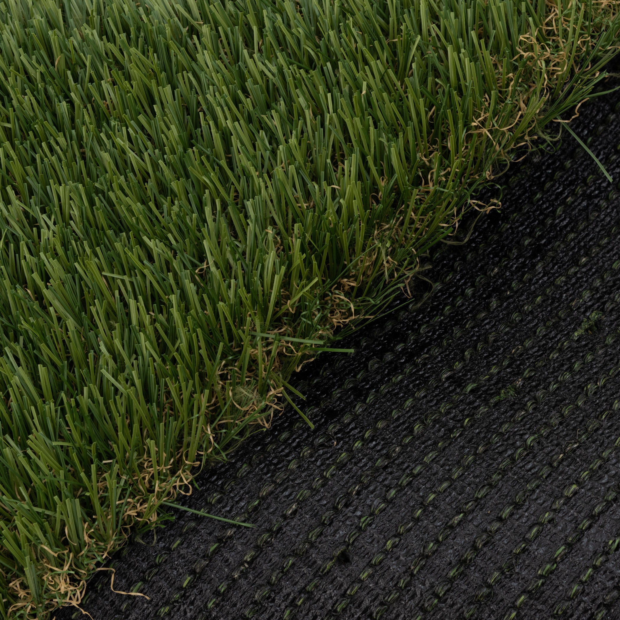 Pregra 56 oz Artificial Turf
