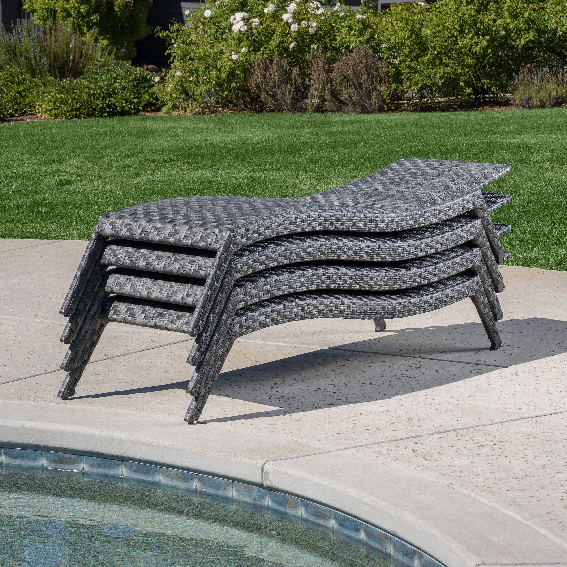 SunVilla Nora Woven Chaise Lounge with Wheels, 2-pack