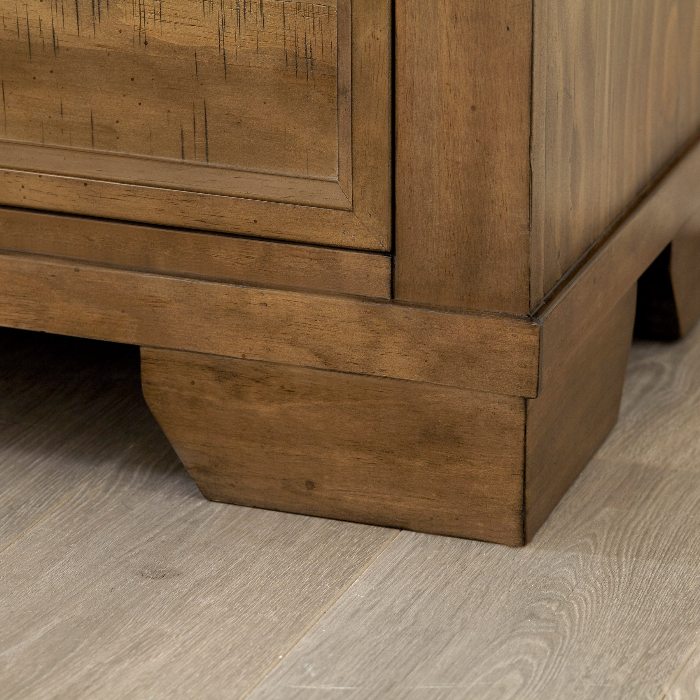 Pine Valley Gentleman’s Chest