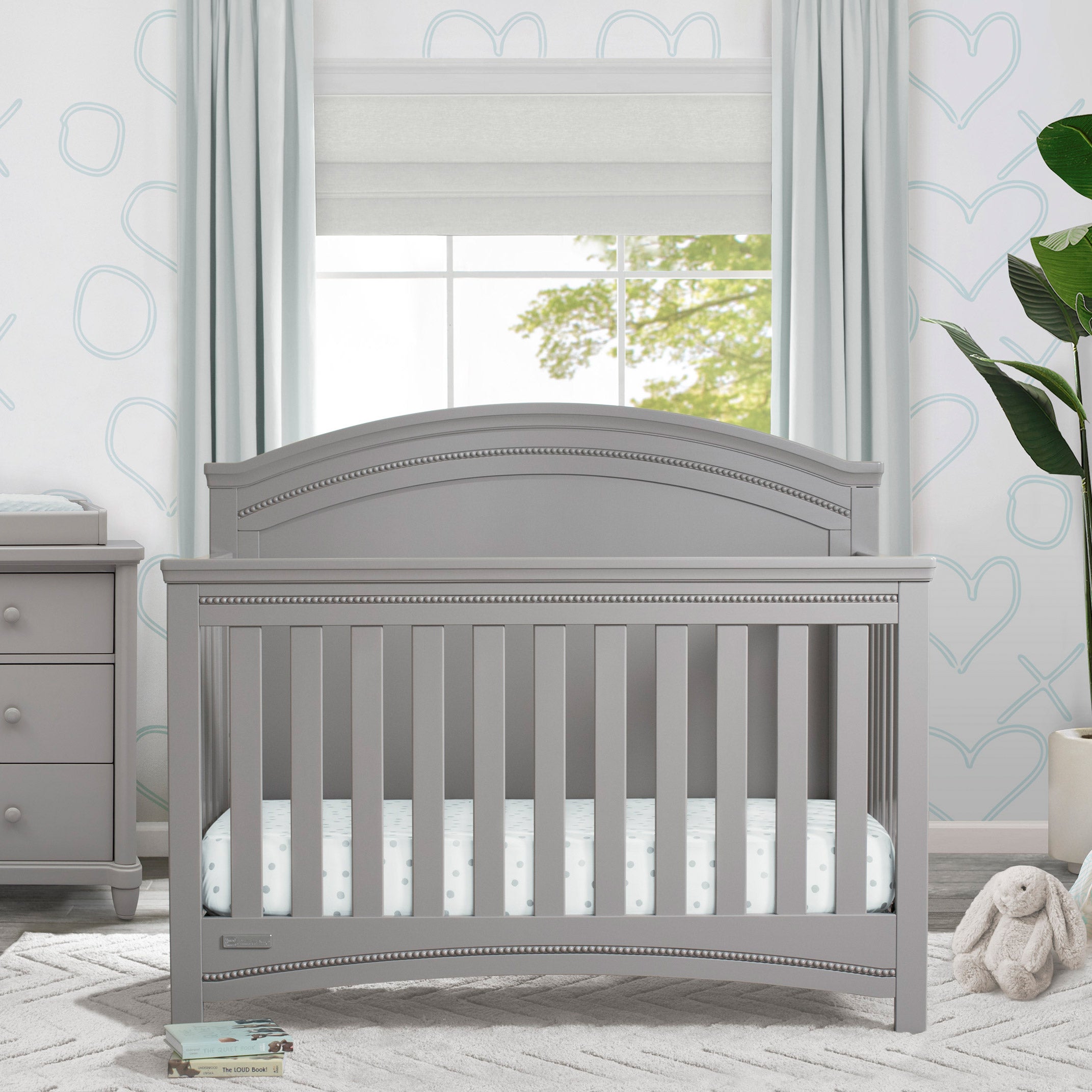 Simmons Kids Everly 6-piece Nursery Collection