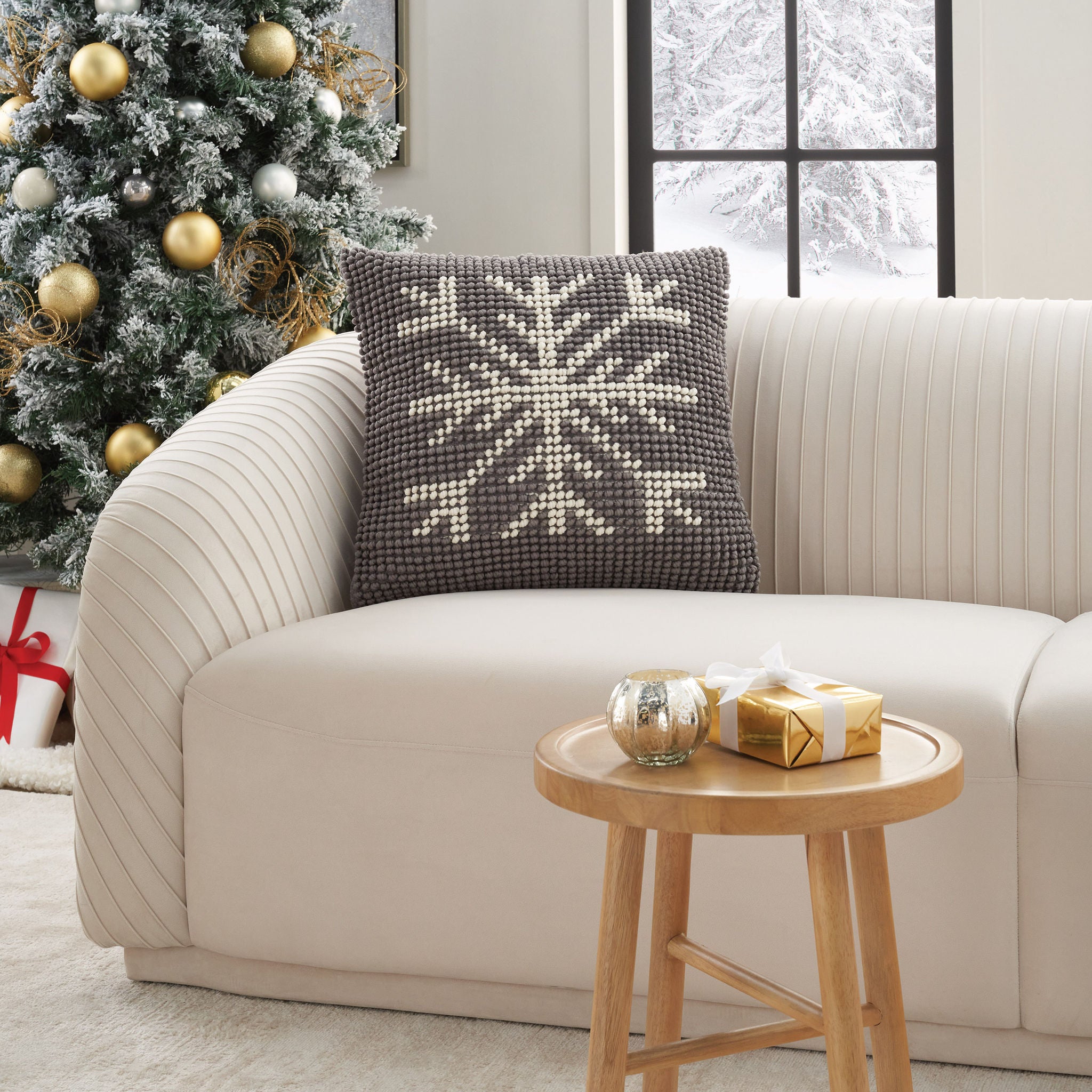 Mina Victory Loop Holiday Pillow, 22” x 22"