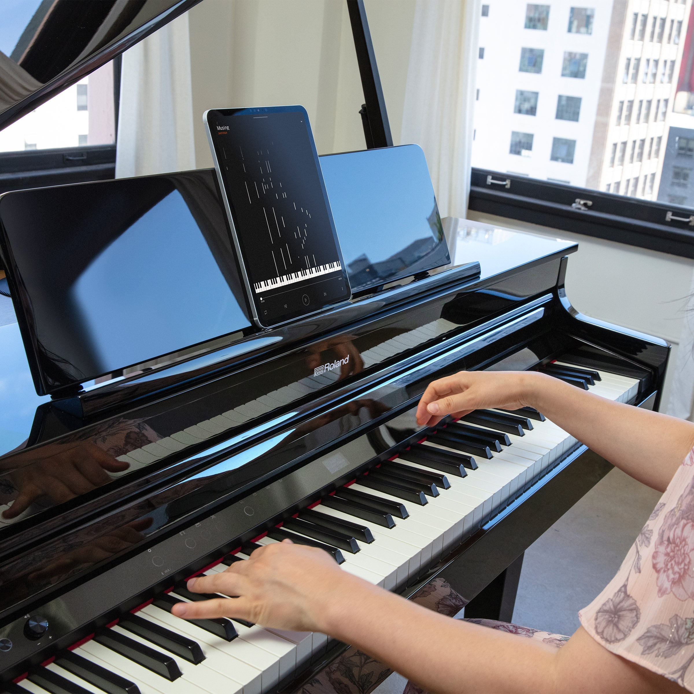 Roland CG-2 Digital Grand Piano Bundle