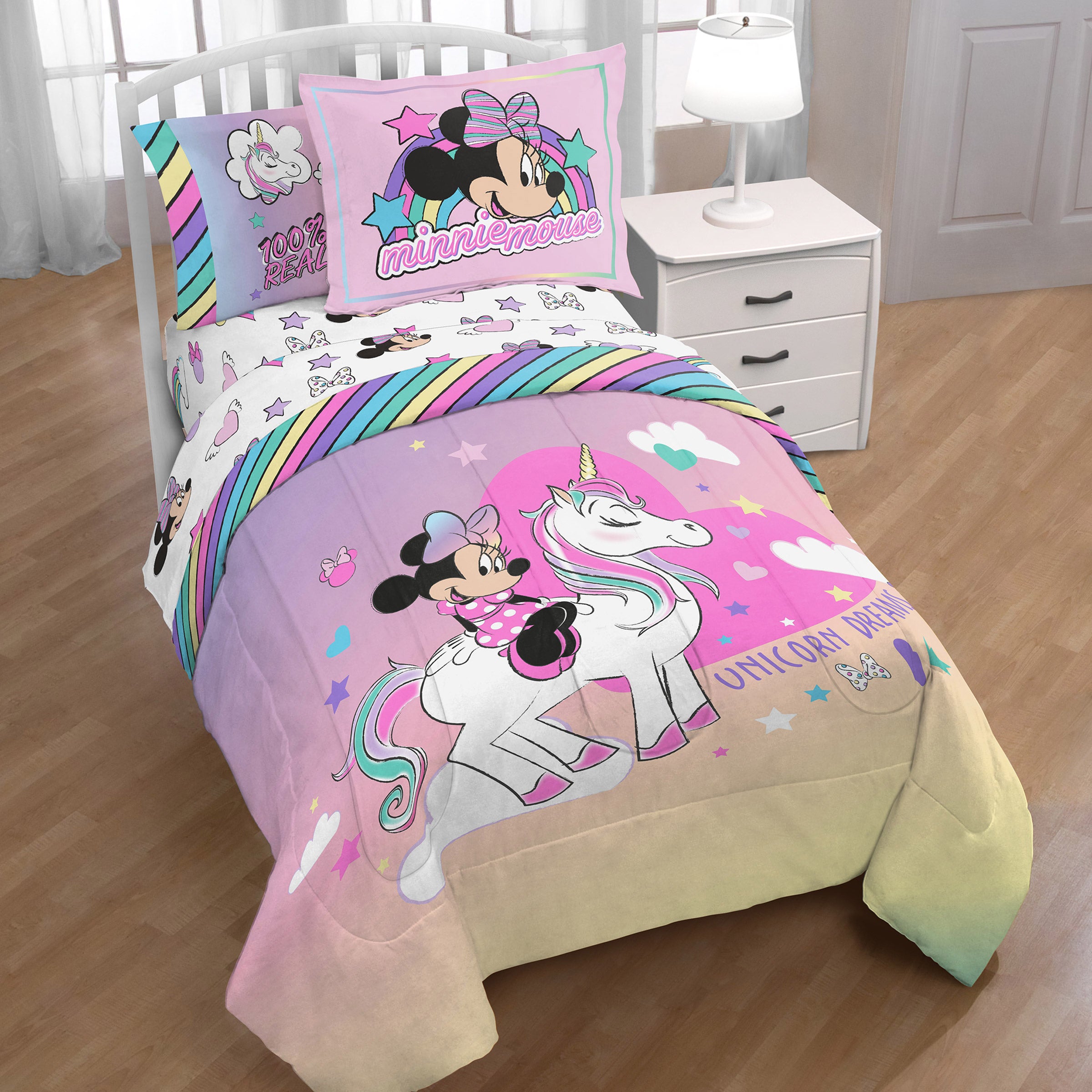 Licensed 5-piece Twin Bed Set, Minnie Mouse