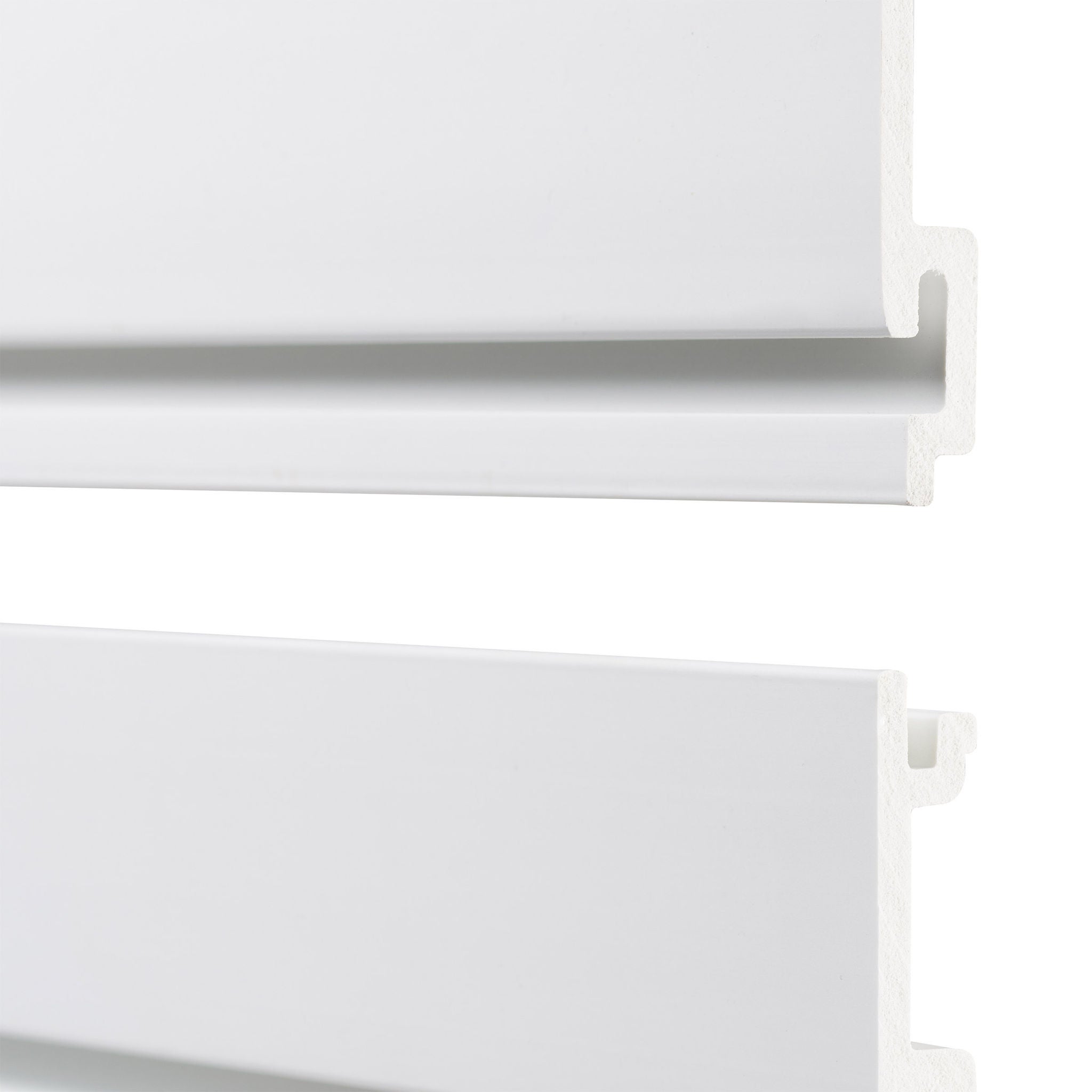 TRINITY 16 Sq Ft Modular Slatwall 13-piece Accessory Set