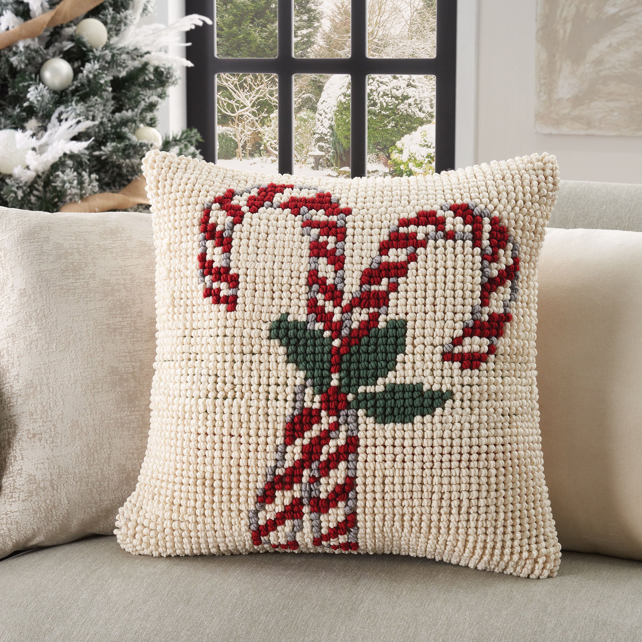 Mina Victory Loop Holiday Pillow, 22” x 22"