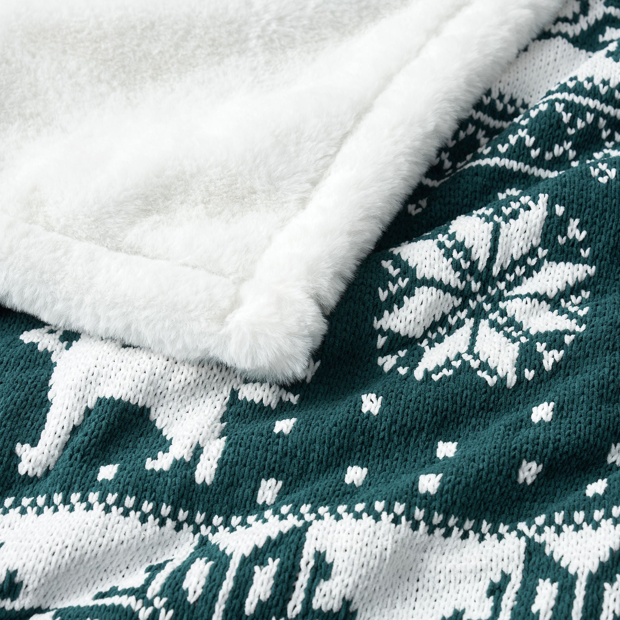 Casual Living Holiday Throw
