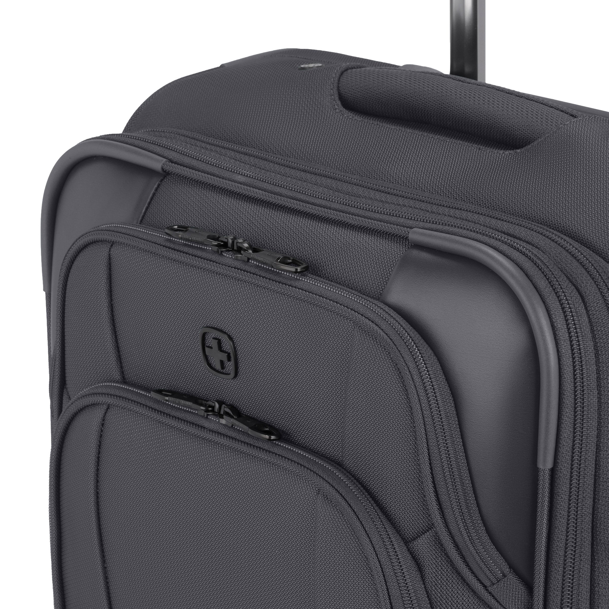 SWISSGEAR 8239 Carry-on Softside Spinner