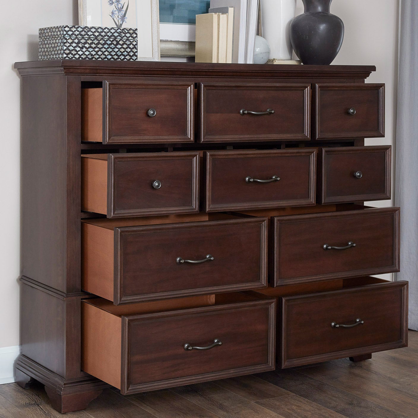 Fergus Gentleman’s Chest