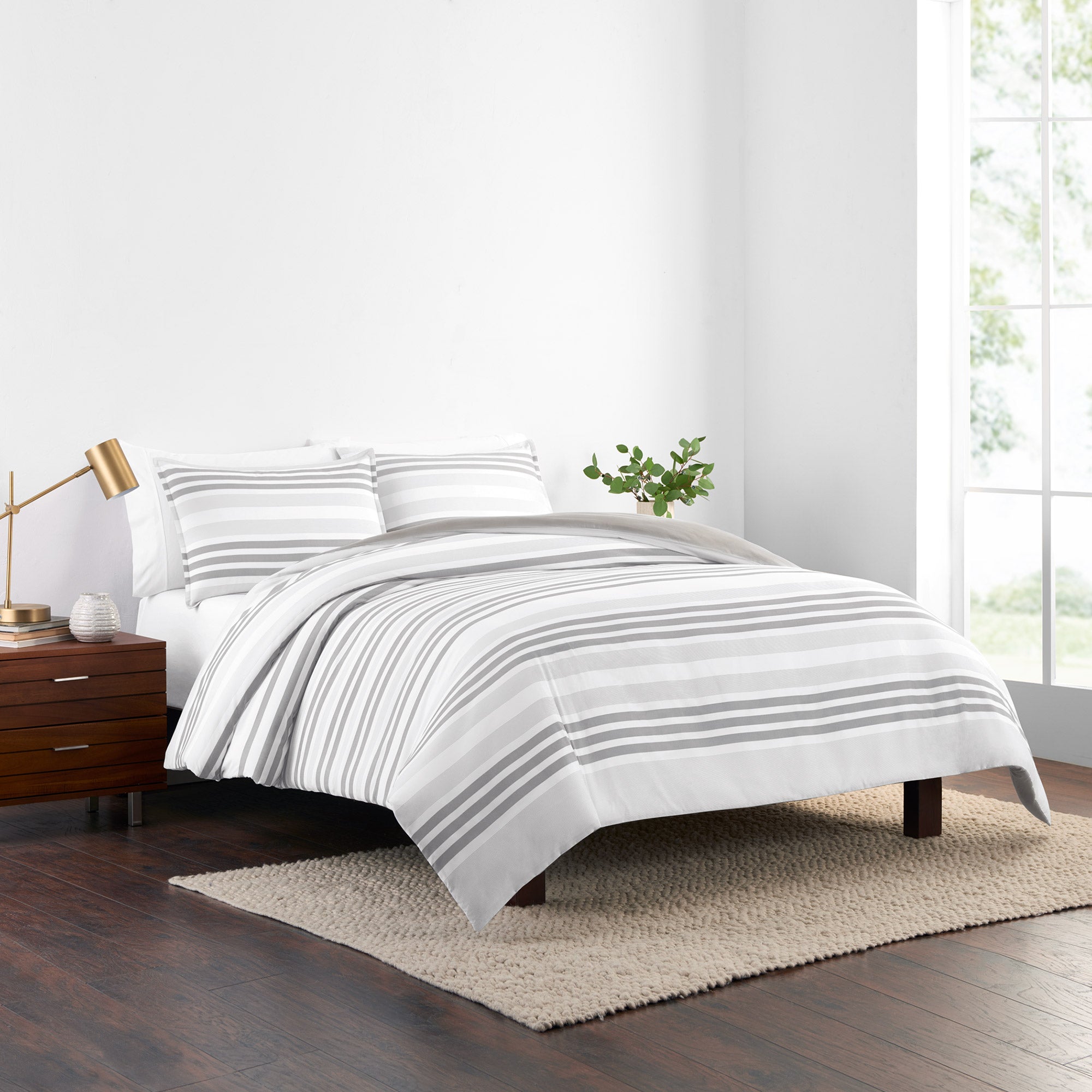 Thomasville Relaxed Comforter Set, Gray Stripe