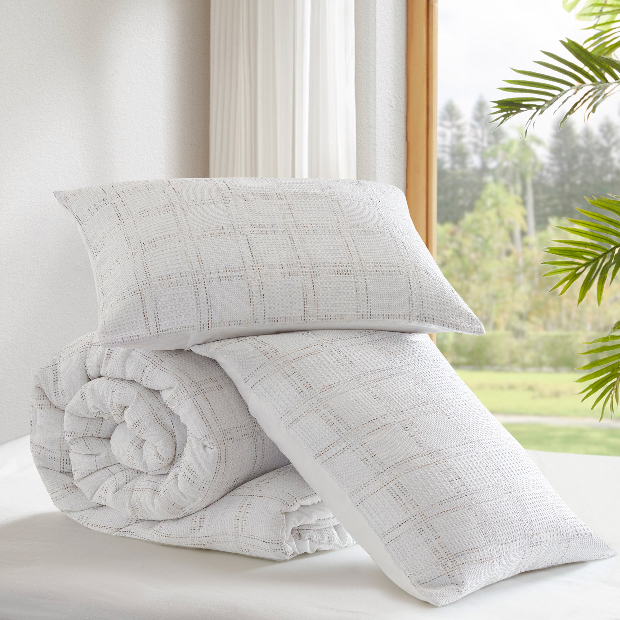Chelsea Square Hannah 3-piece Comforter Set