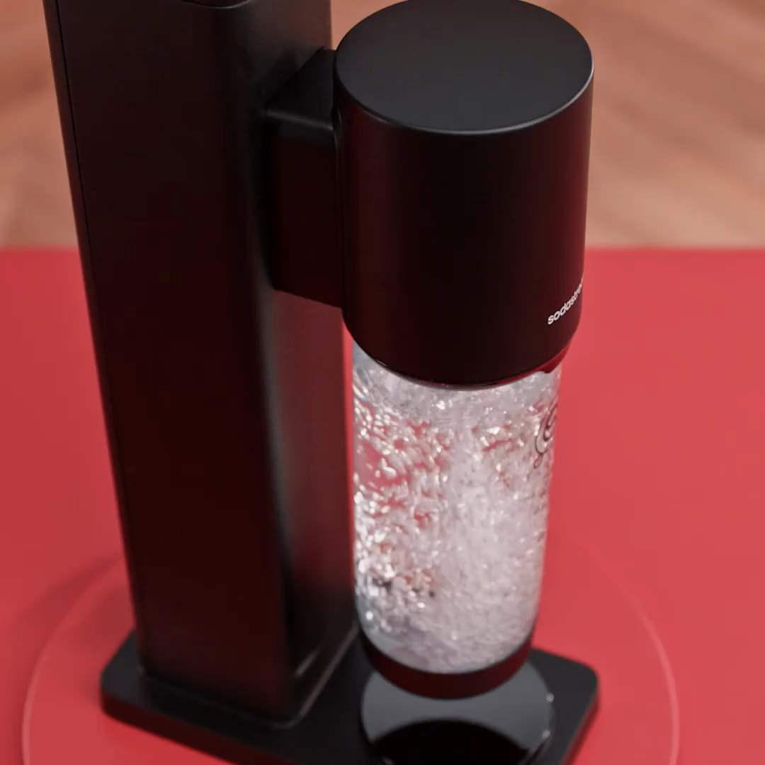 SodaStream Fresh Sparkling Water Maker Bundle