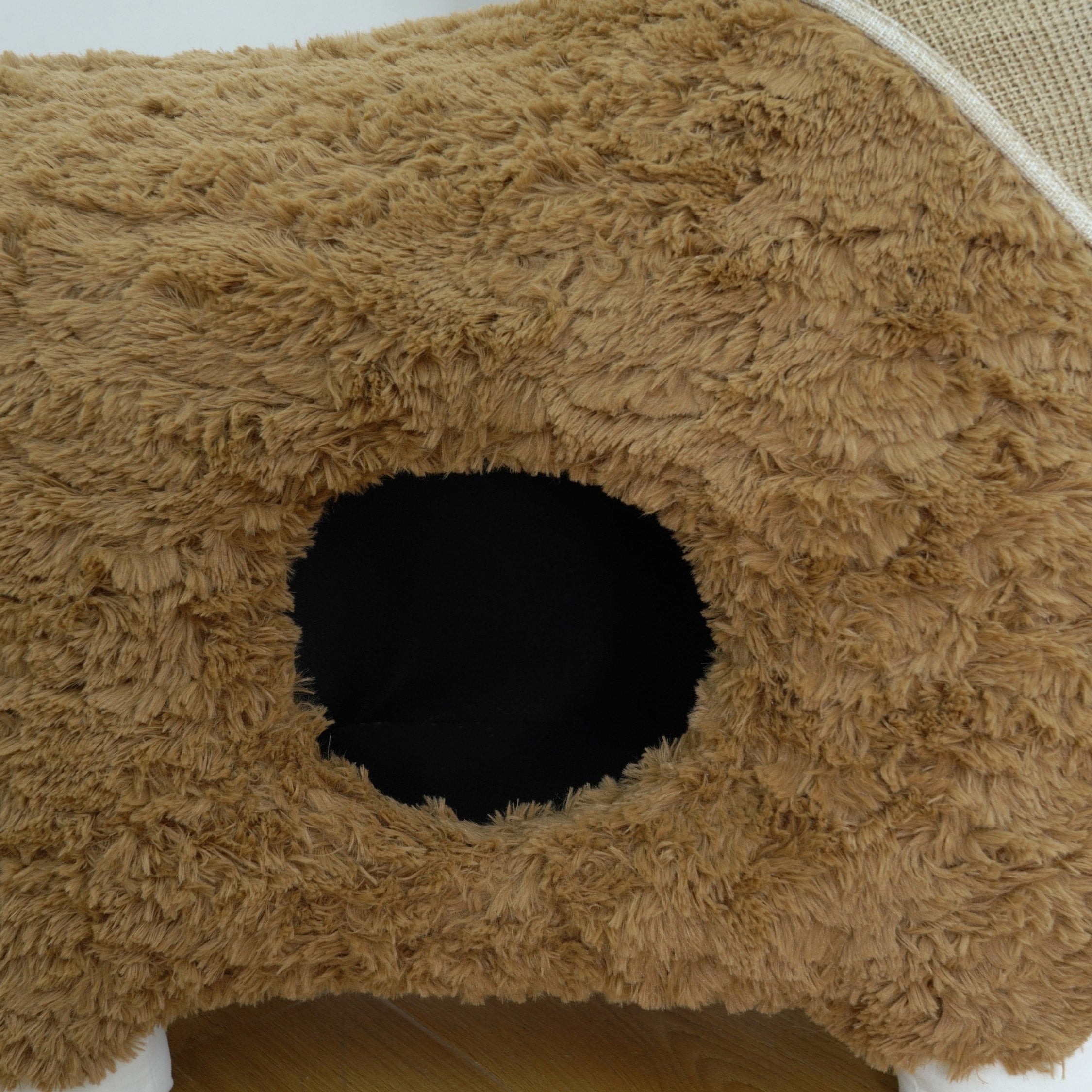 Catry Alpaca 47.2" Cat Tree