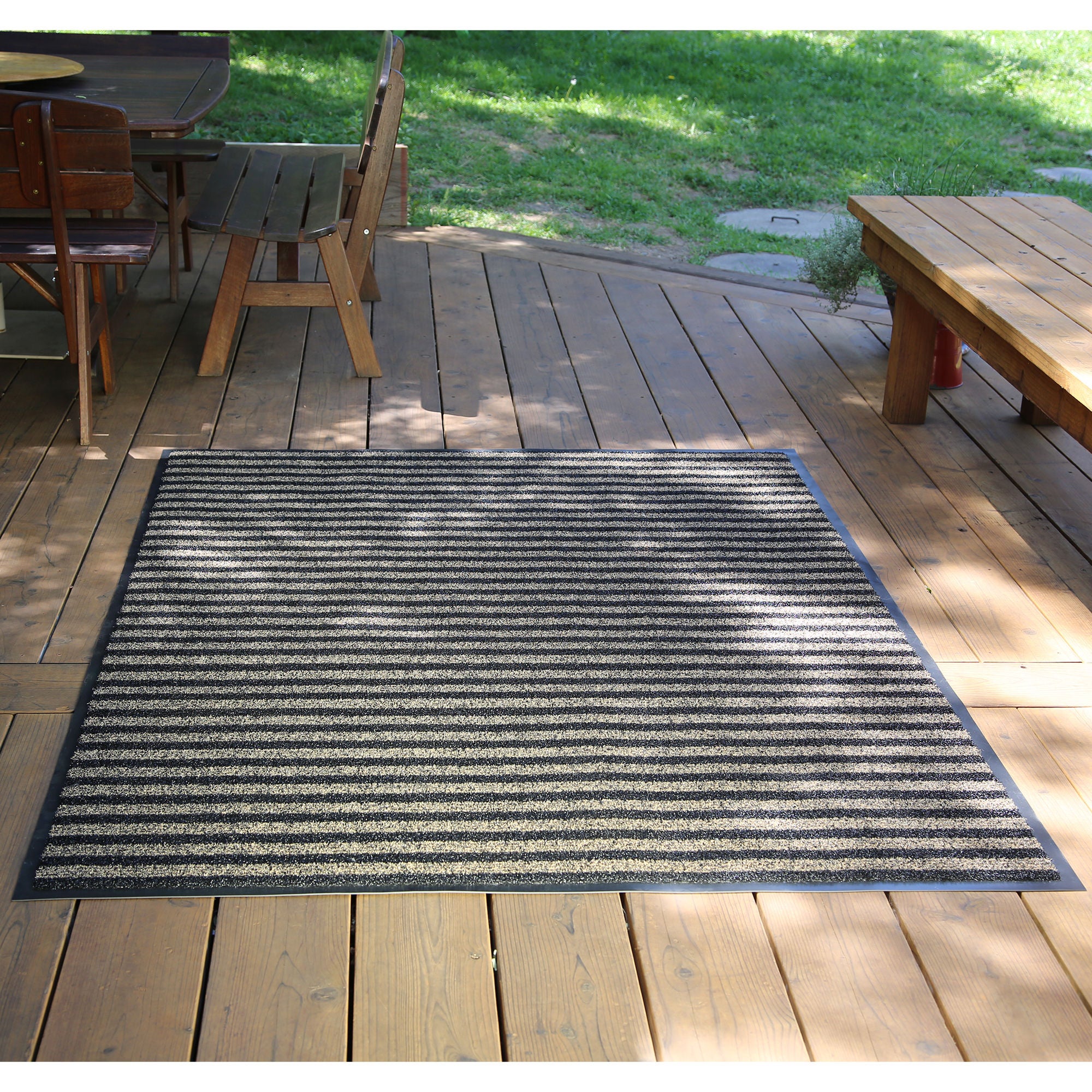 Zebra Brush All Weather Area 6 ft. 7 in. x 5 ft. Rug