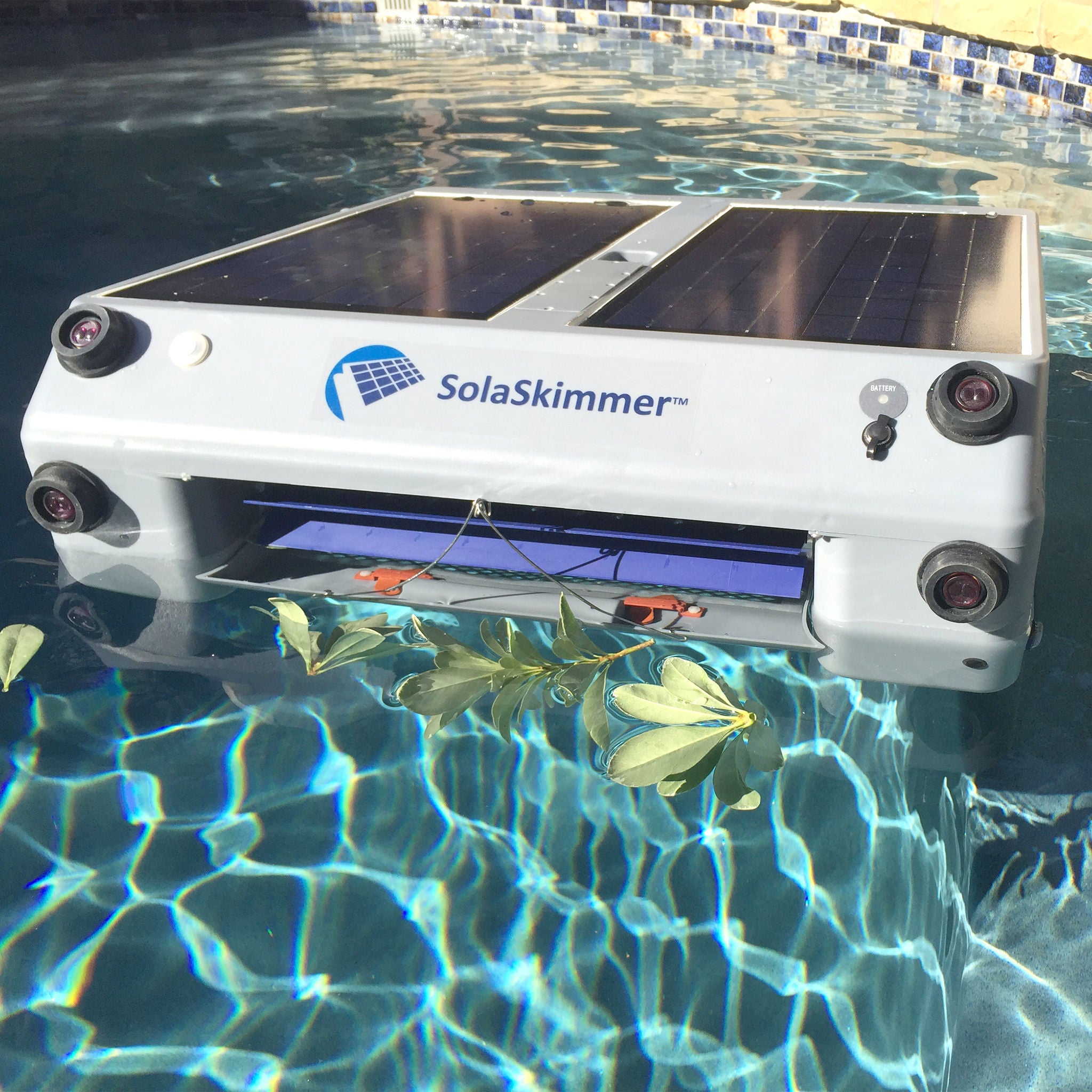Solaskimmer Solar Robotic Pool Skimmer