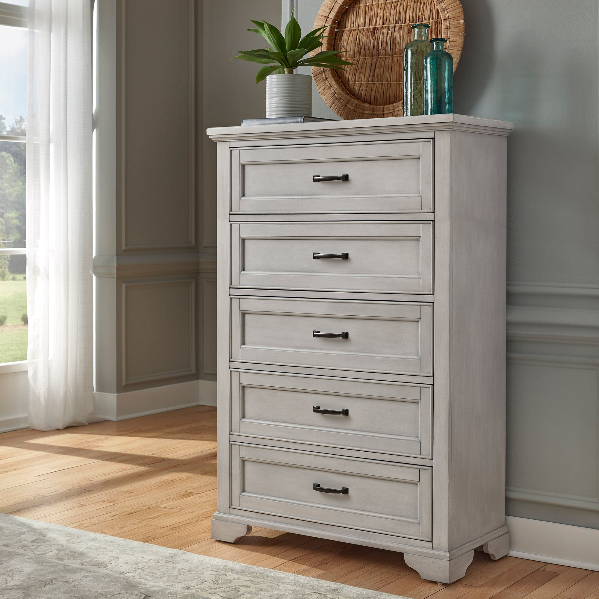 McKinley 5 Drawer Chest