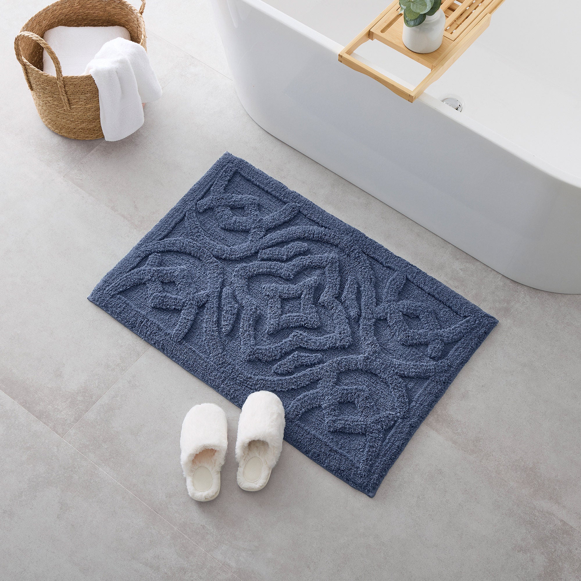 WelHome 100% Cotton Tufted Bath Rug