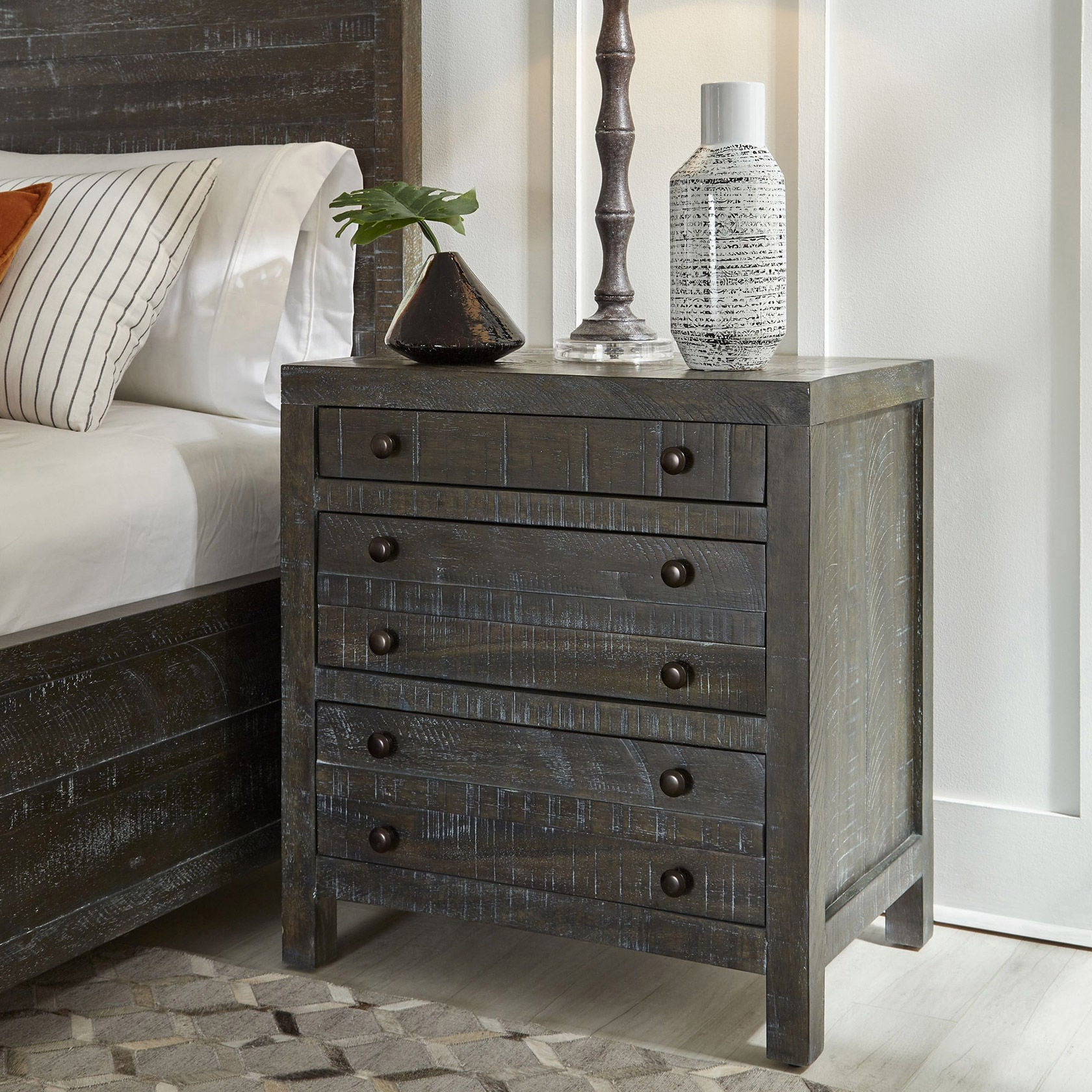 Torsten King Bedroom Collection in Gray