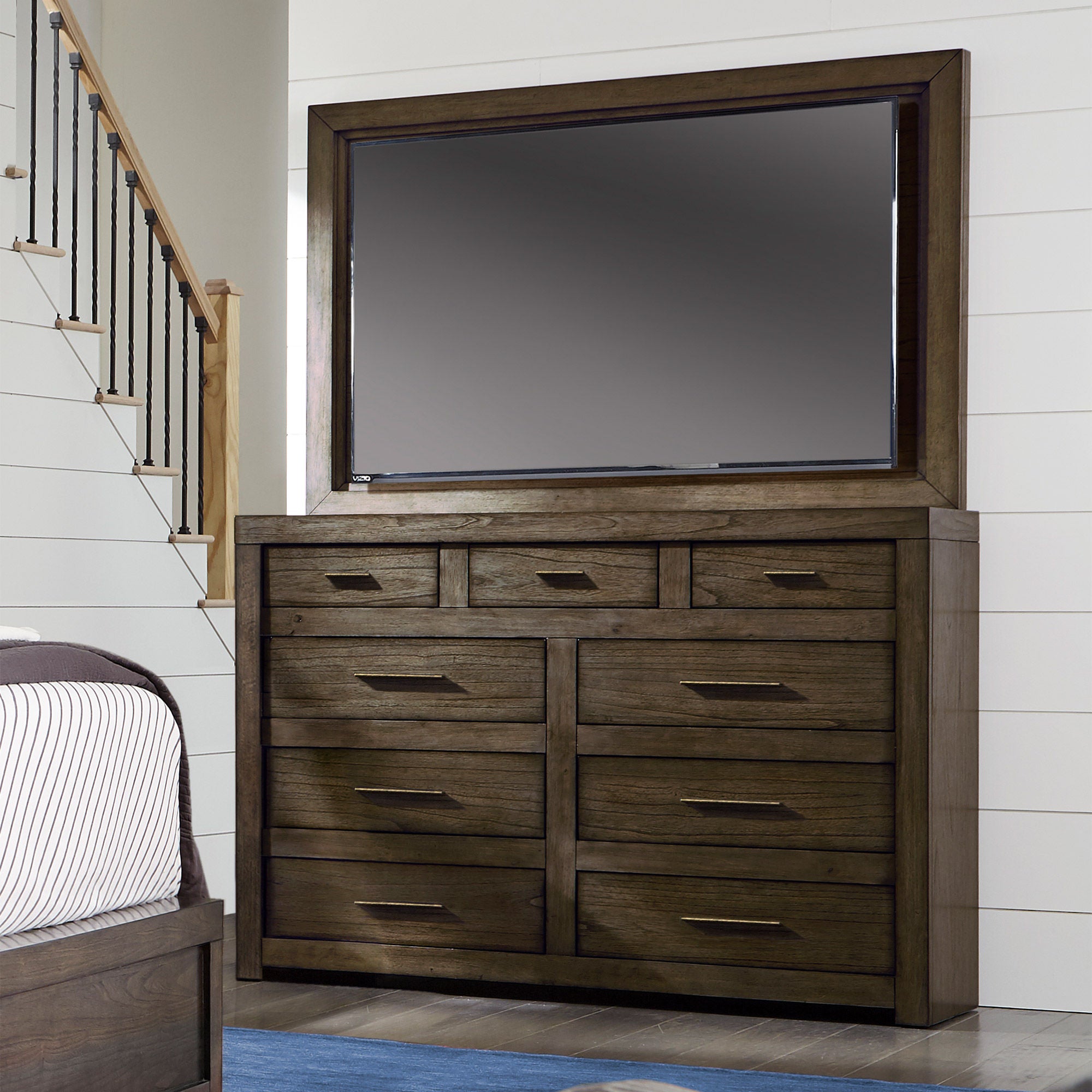 Parkside Chesser & TV Frame/Mount